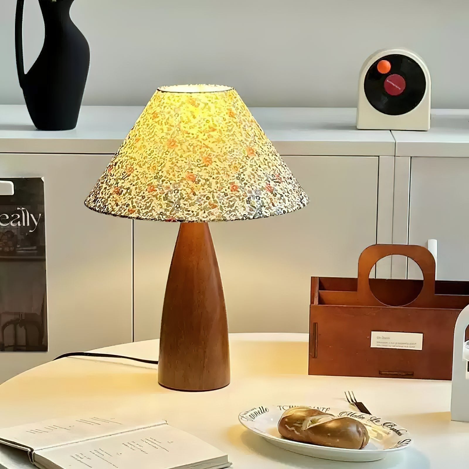 Amelia Blossom Table Lamp - Blowlighting