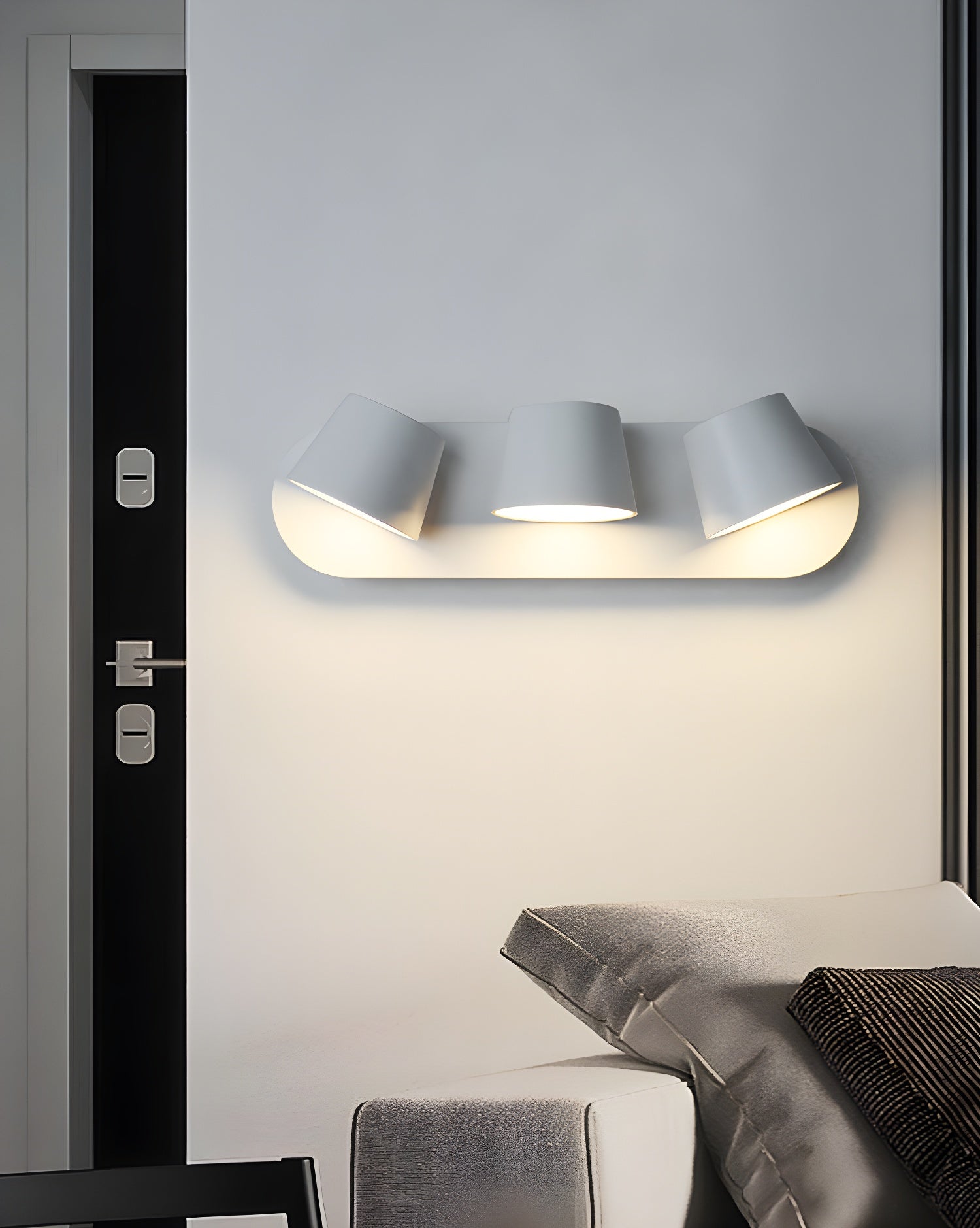 Angle Adjustable Plug-in Wall Lamp - Blowlighting