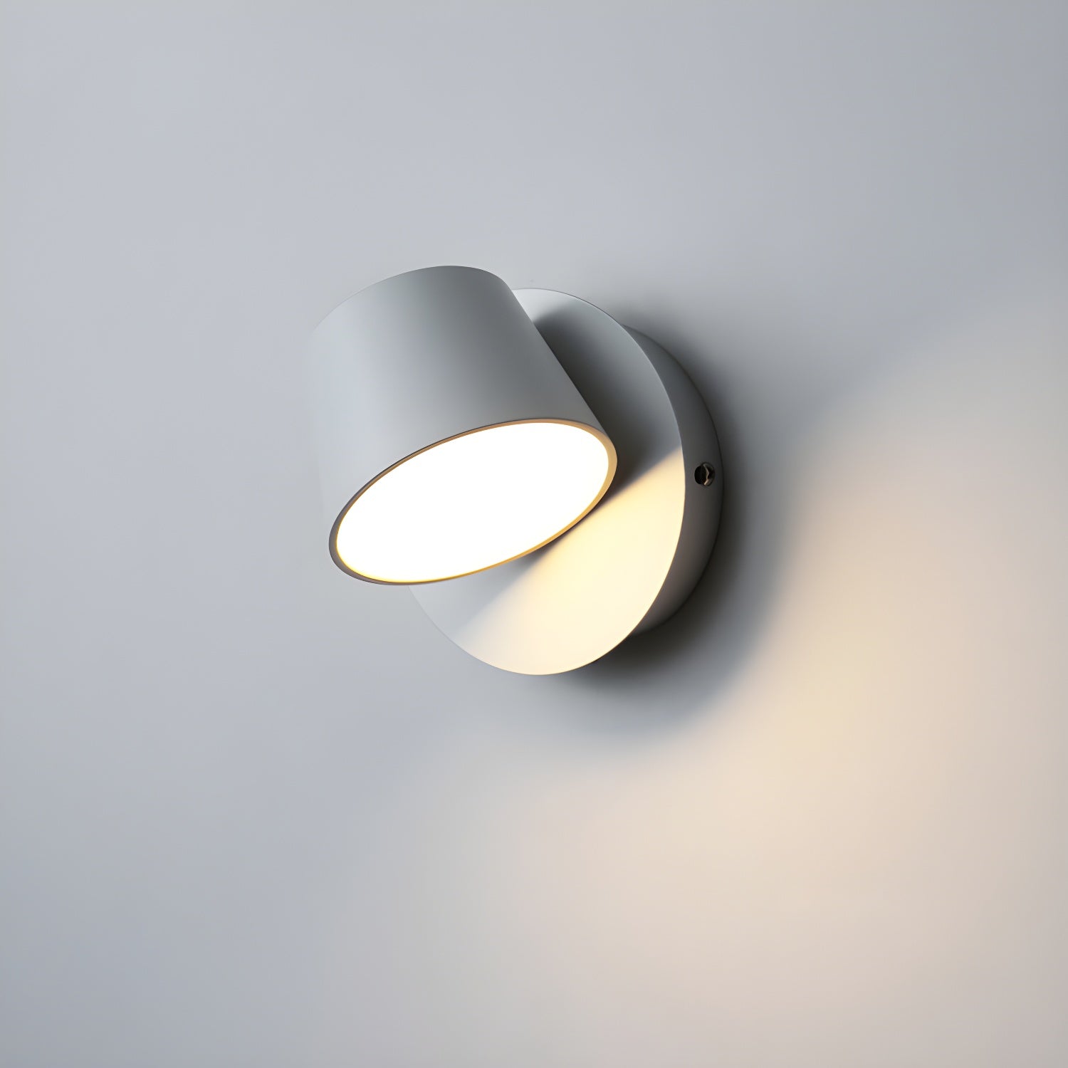 Angle Adjustable Plug-in Wall Lamp - Blowlighting