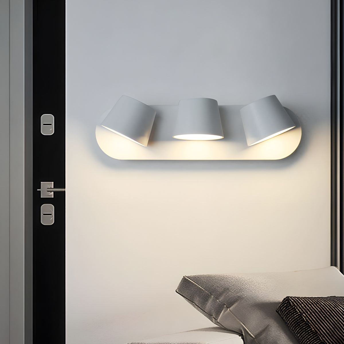 Angle Adjustable Plug-in Wall Lamp - Blowlighting