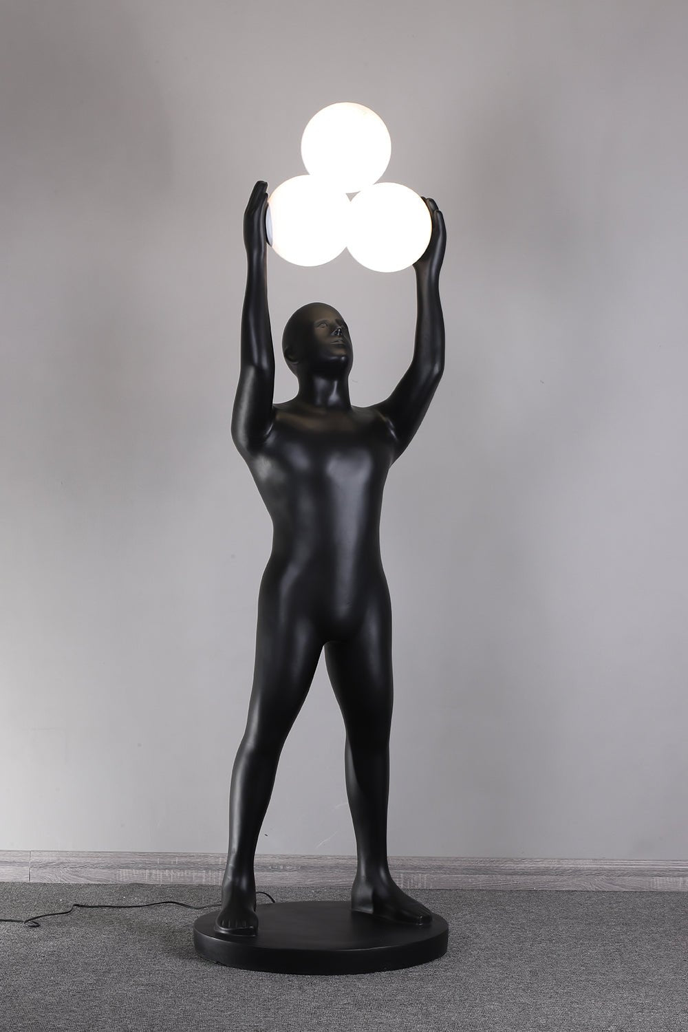 Eurshaia Sculptural Black Floor Lamp - Blowlighting