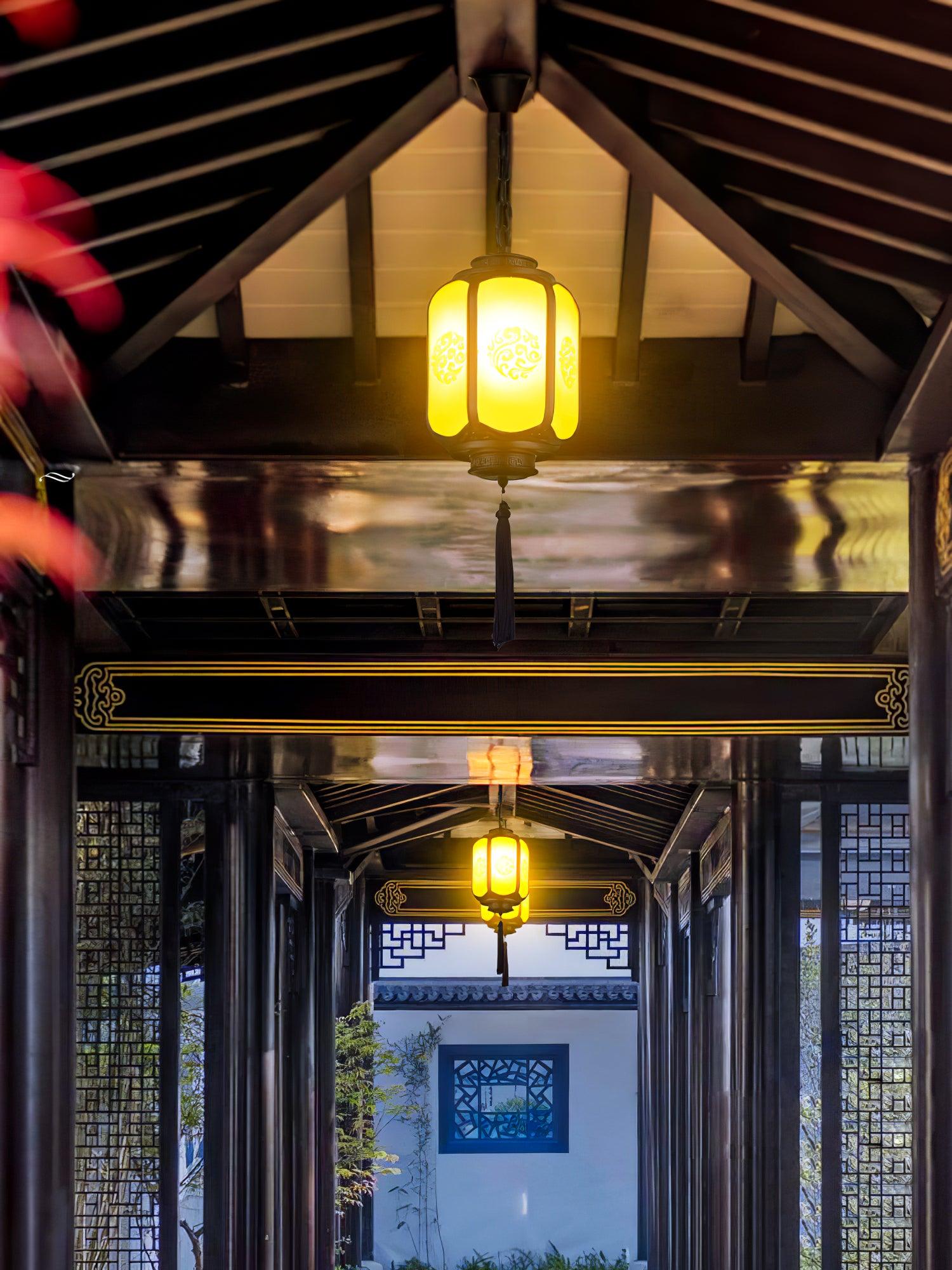 Antique Lantern Outdoor Pendant Light - Blowlighting
