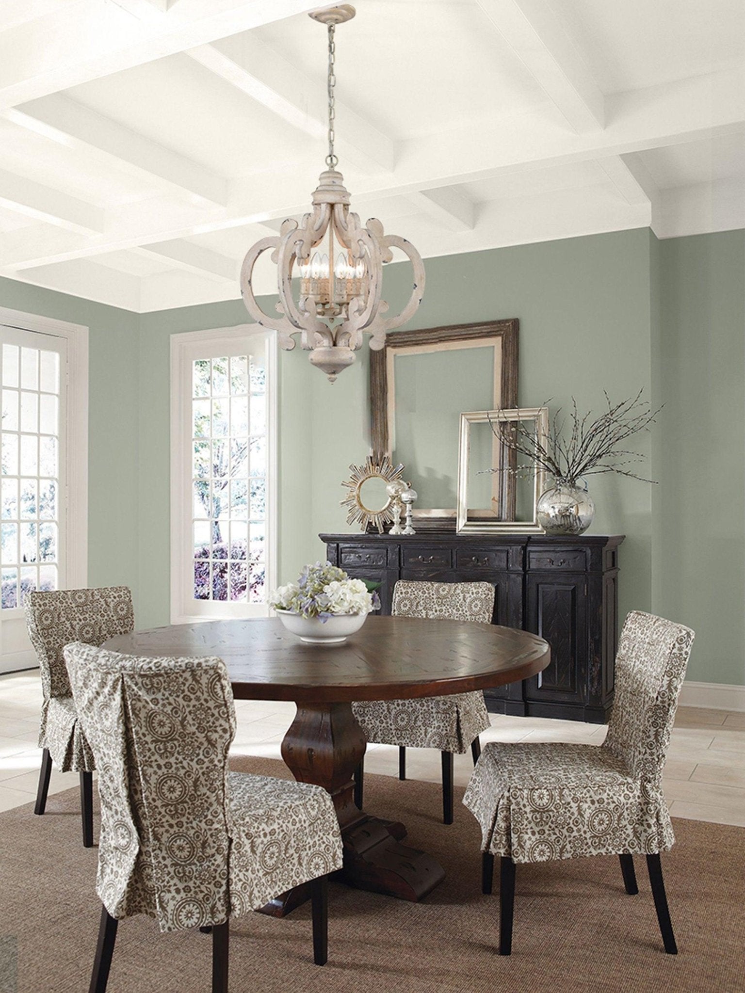 Antique White Style Chandelier - Blowlighting