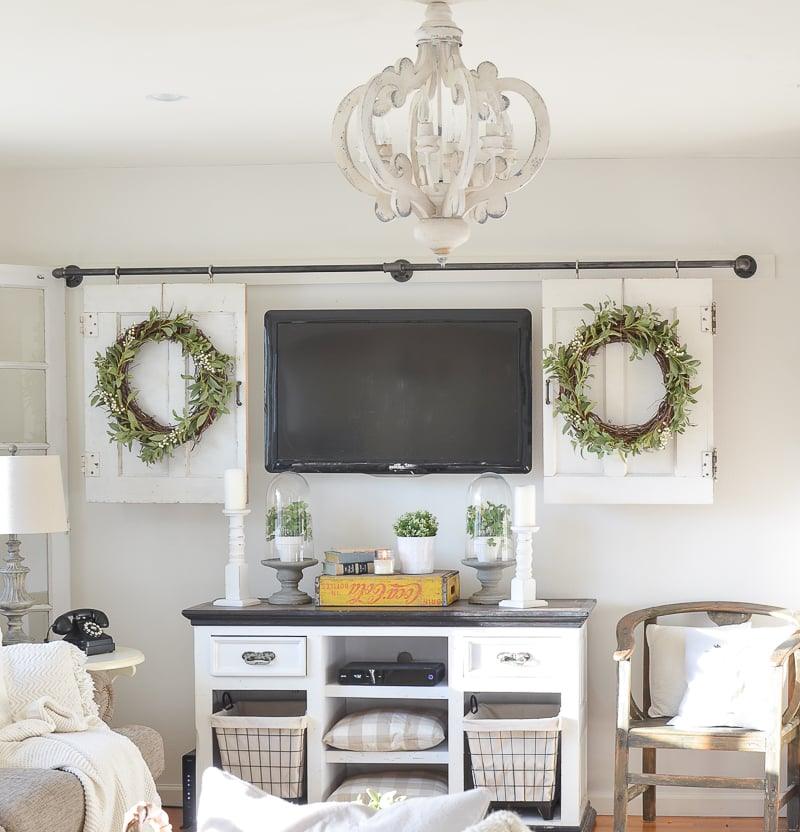 Antique White Style Chandelier - Blowlighting