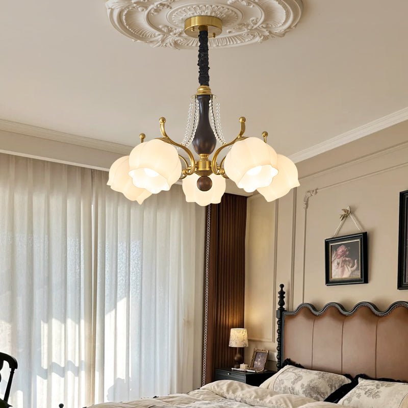 Antonia Chandelier - Blowlighting
