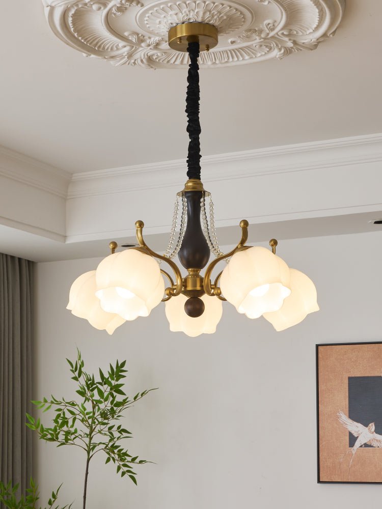 Antonia Chandelier - Blowlighting