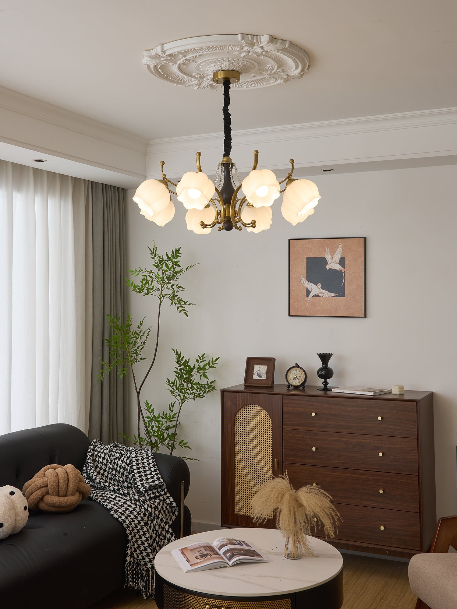Antonia Chandelier - Blowlighting