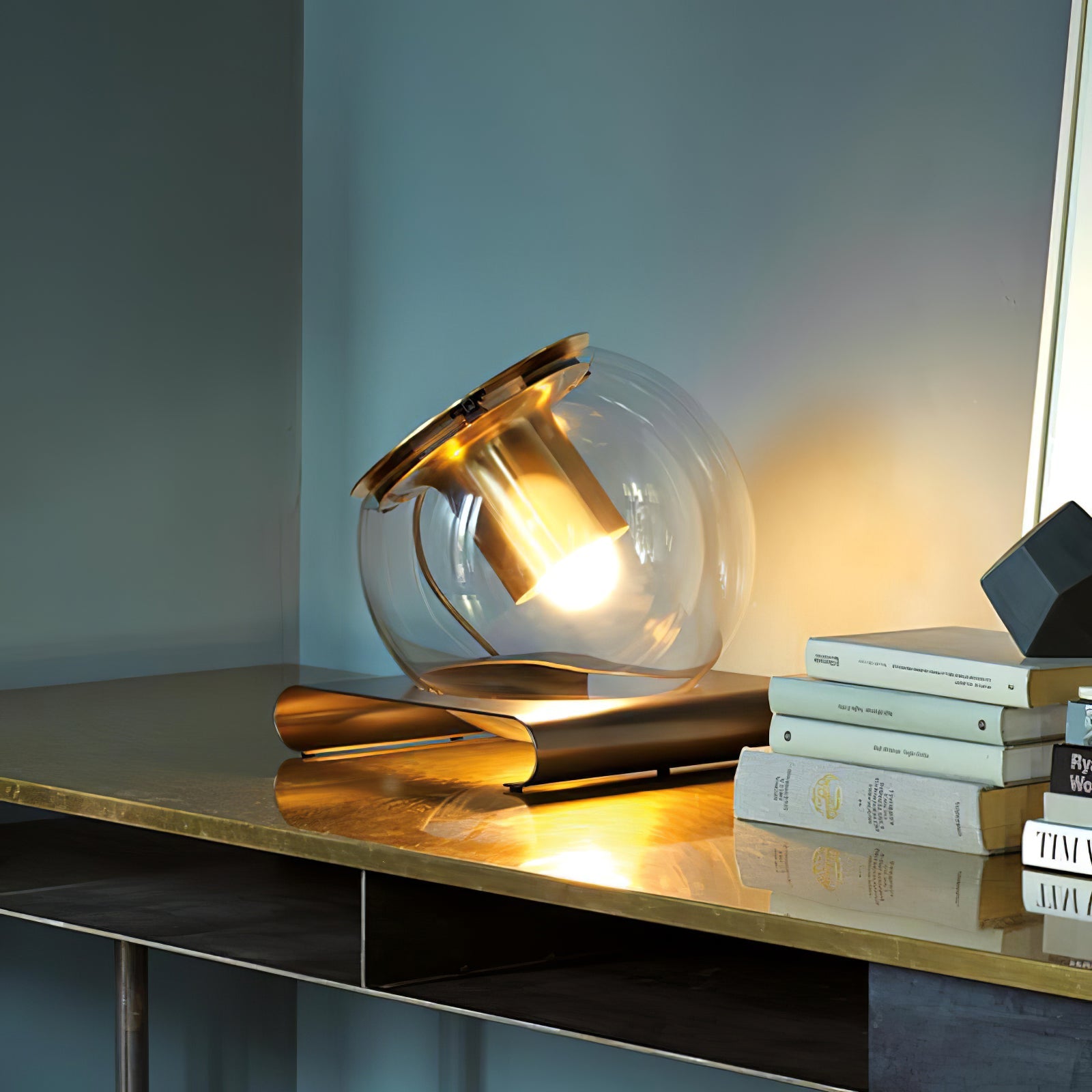 Anvia Glass Table Lamp - Blowlighting