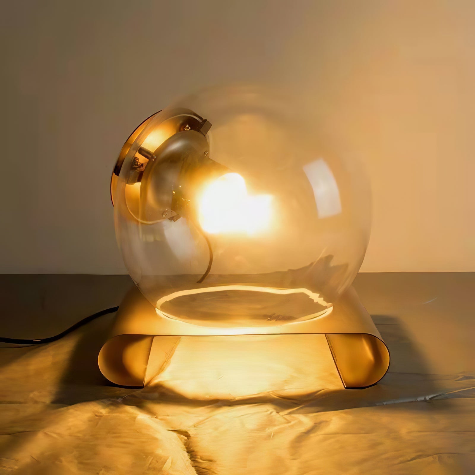 Anvia Glass Table Lamp - Blowlighting