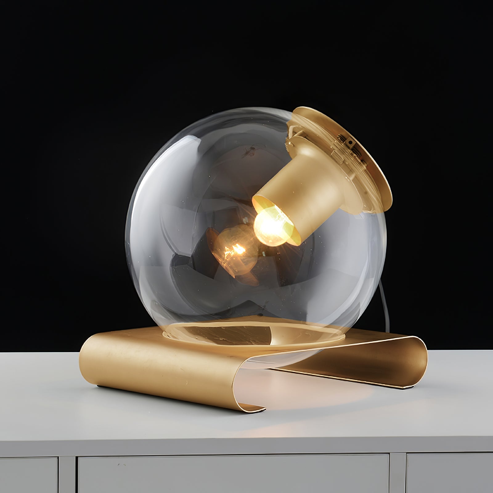 Anvia Glass Table Lamp - Blowlighting