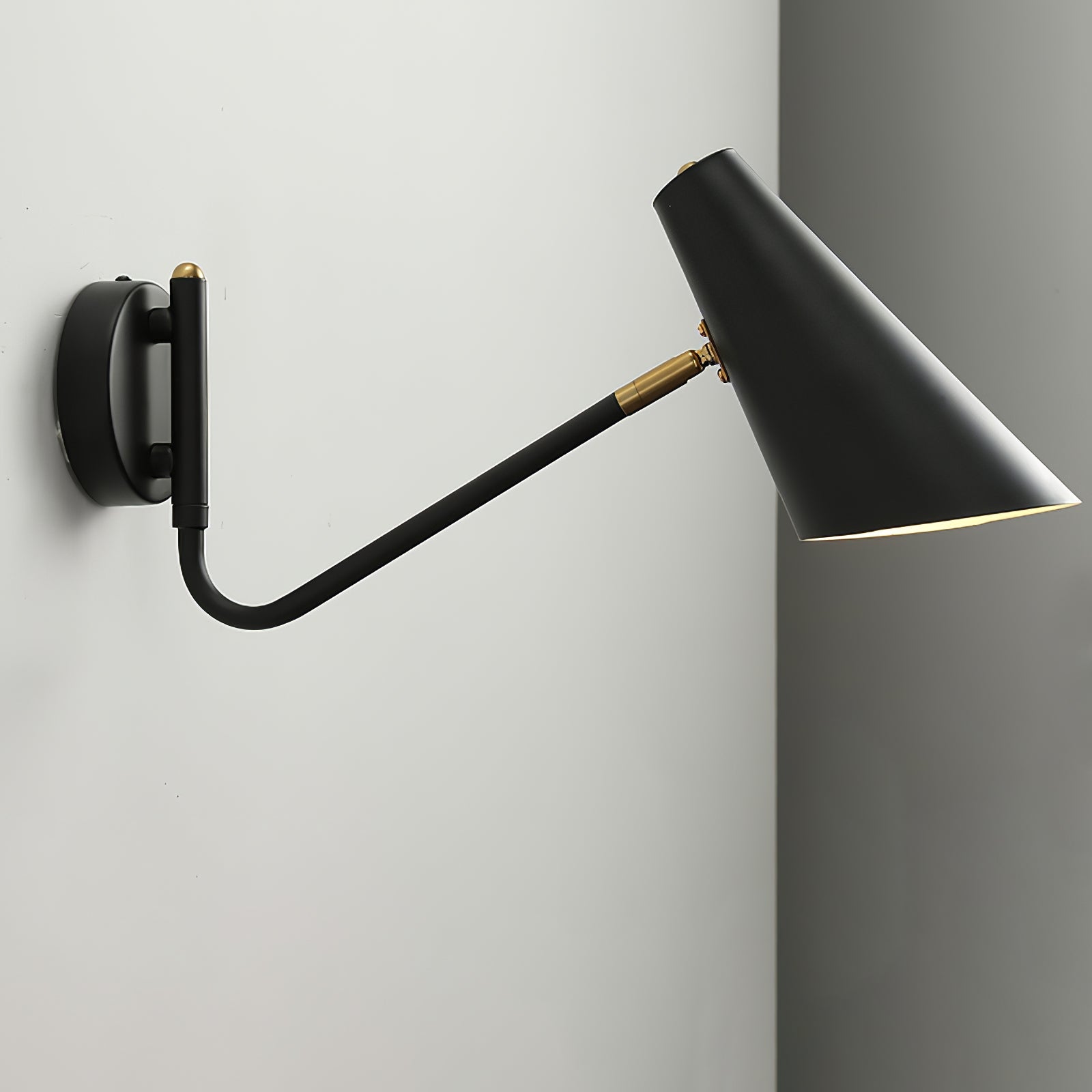 Apex Wall Sconce - Blowlighting