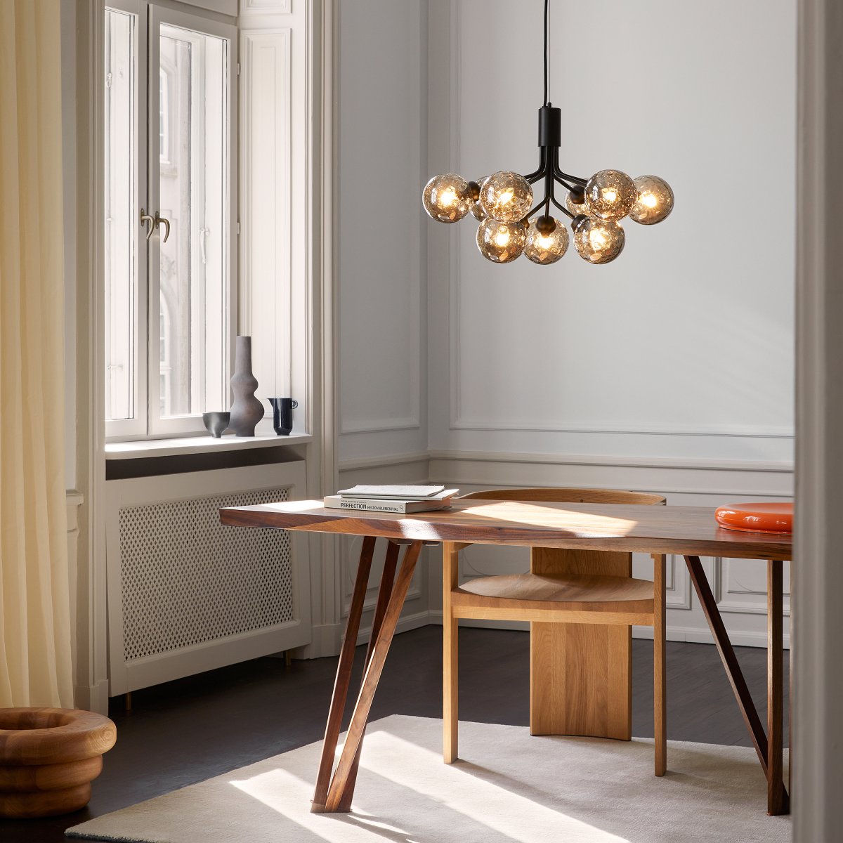 Glass Sphere Cluster Chandelier - Blowlighting