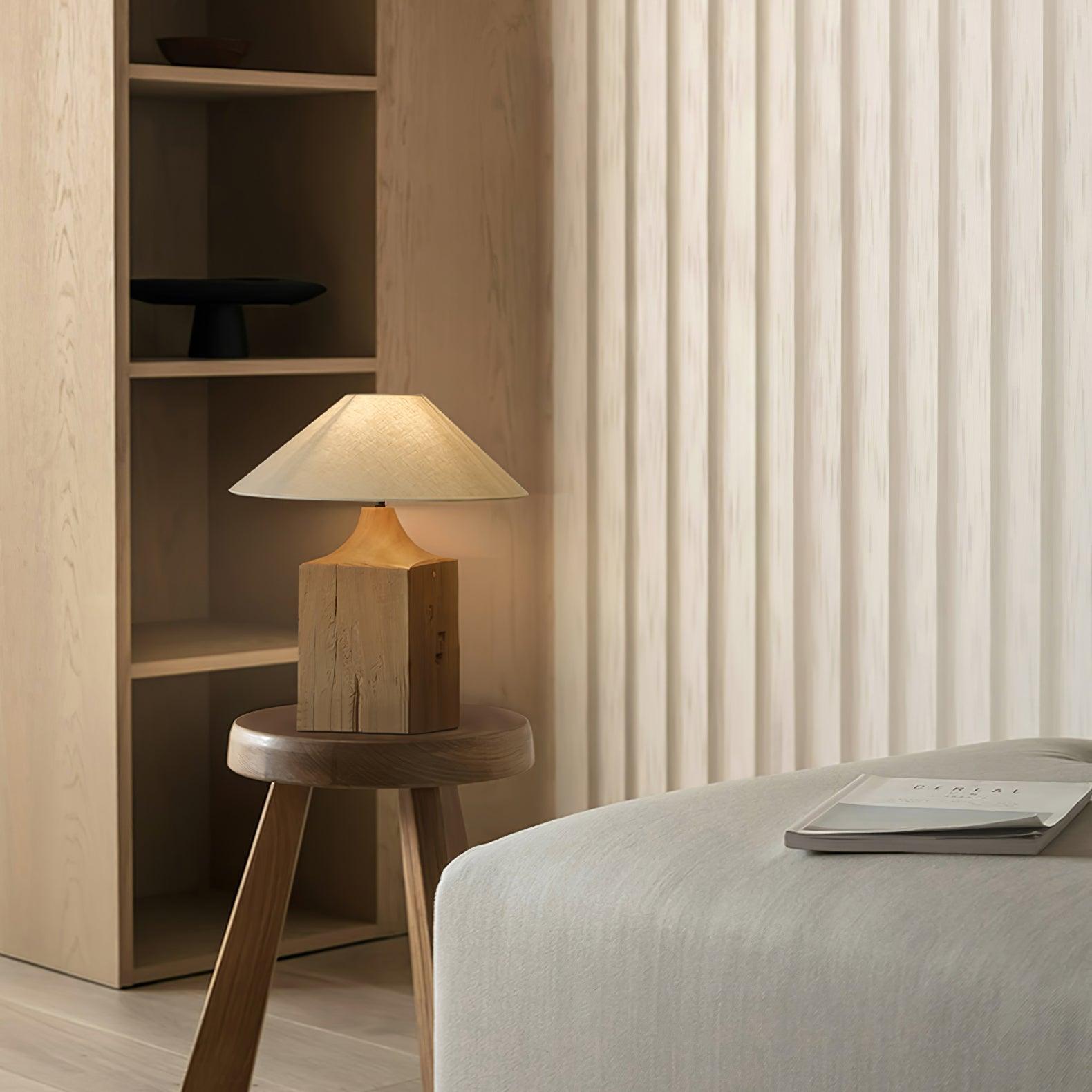 Rustica Timber Column Floor Lamp - Blowlighting