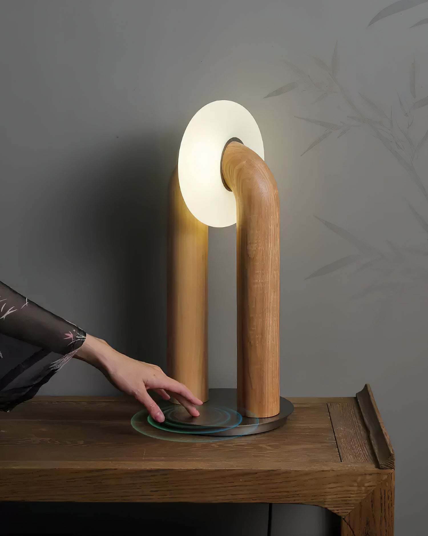 Arcadia Table Lamp - Blowlighting