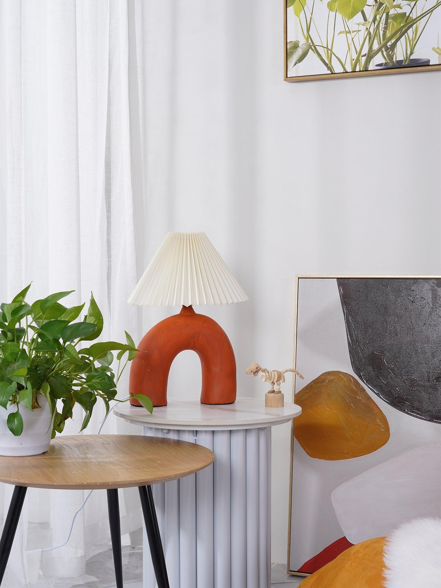 Arched Pleated Table Lamp - Blowlighting