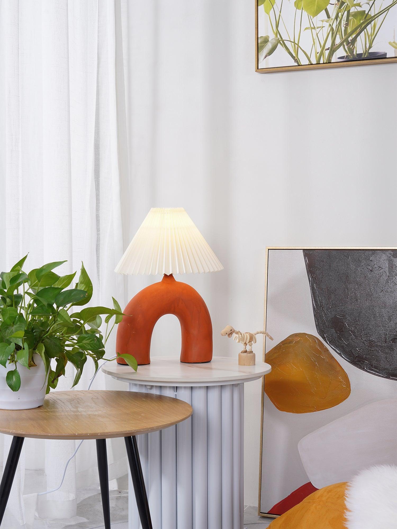 Arched Pleated Table Lamp - Blowlighting