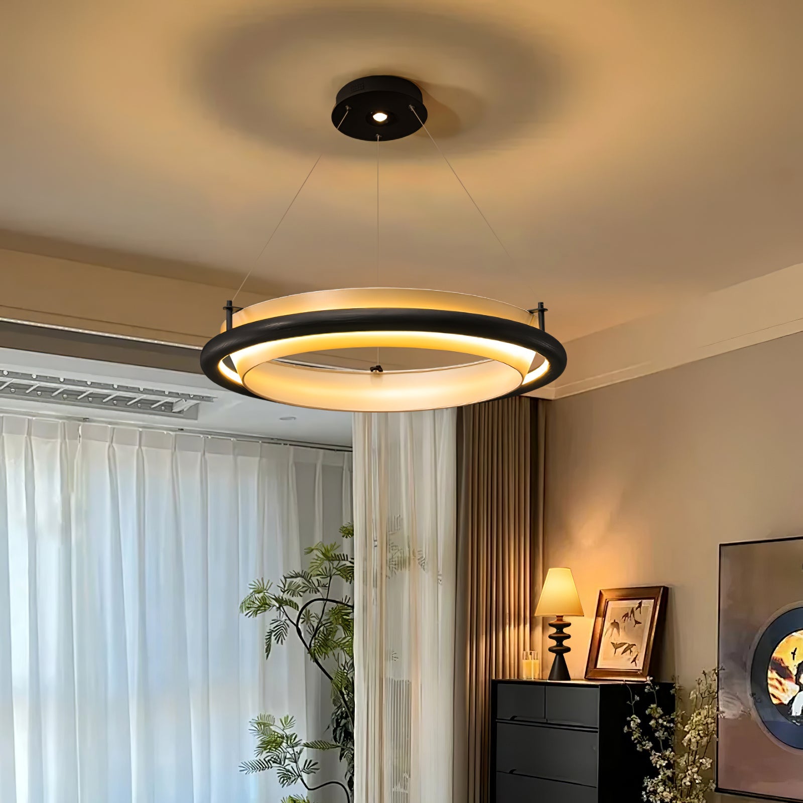 Olvelila Circular Metal Pendant Light - Blowlighting