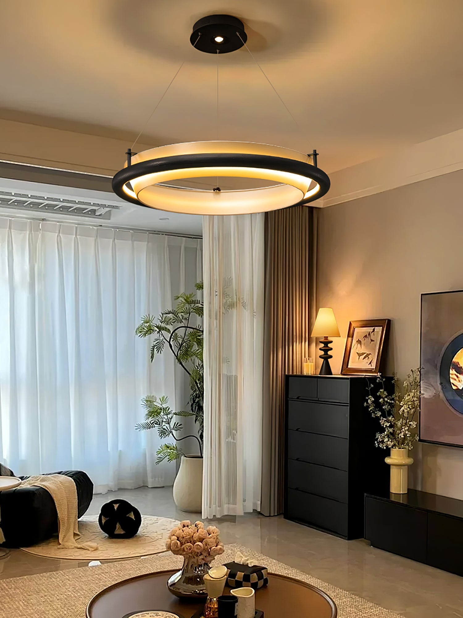 Olvelila Circular Metal Pendant Light - Blowlighting