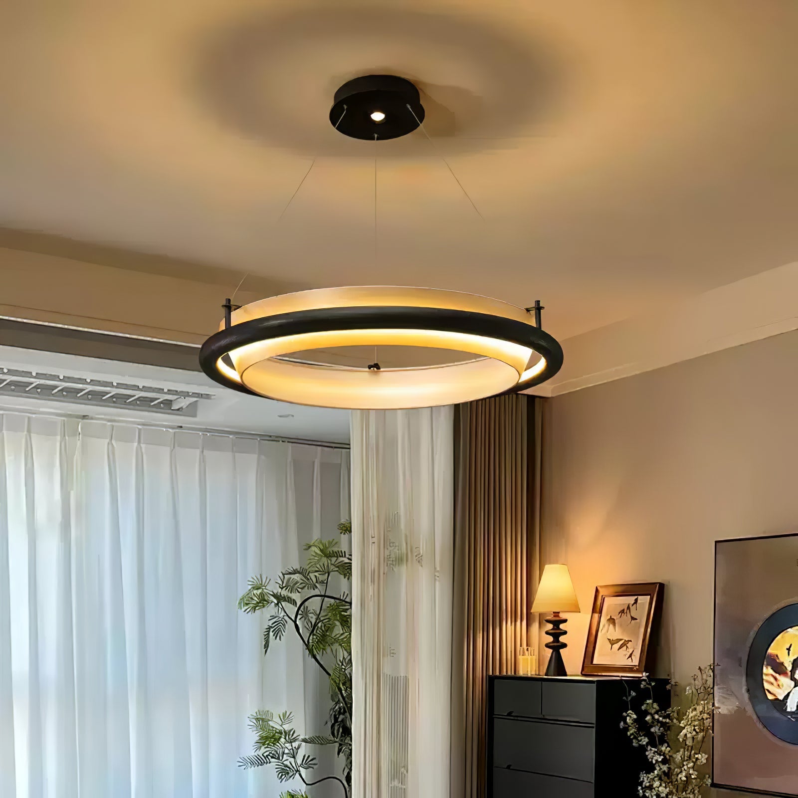 Olvelila Circular Metal Pendant Light - Blowlighting