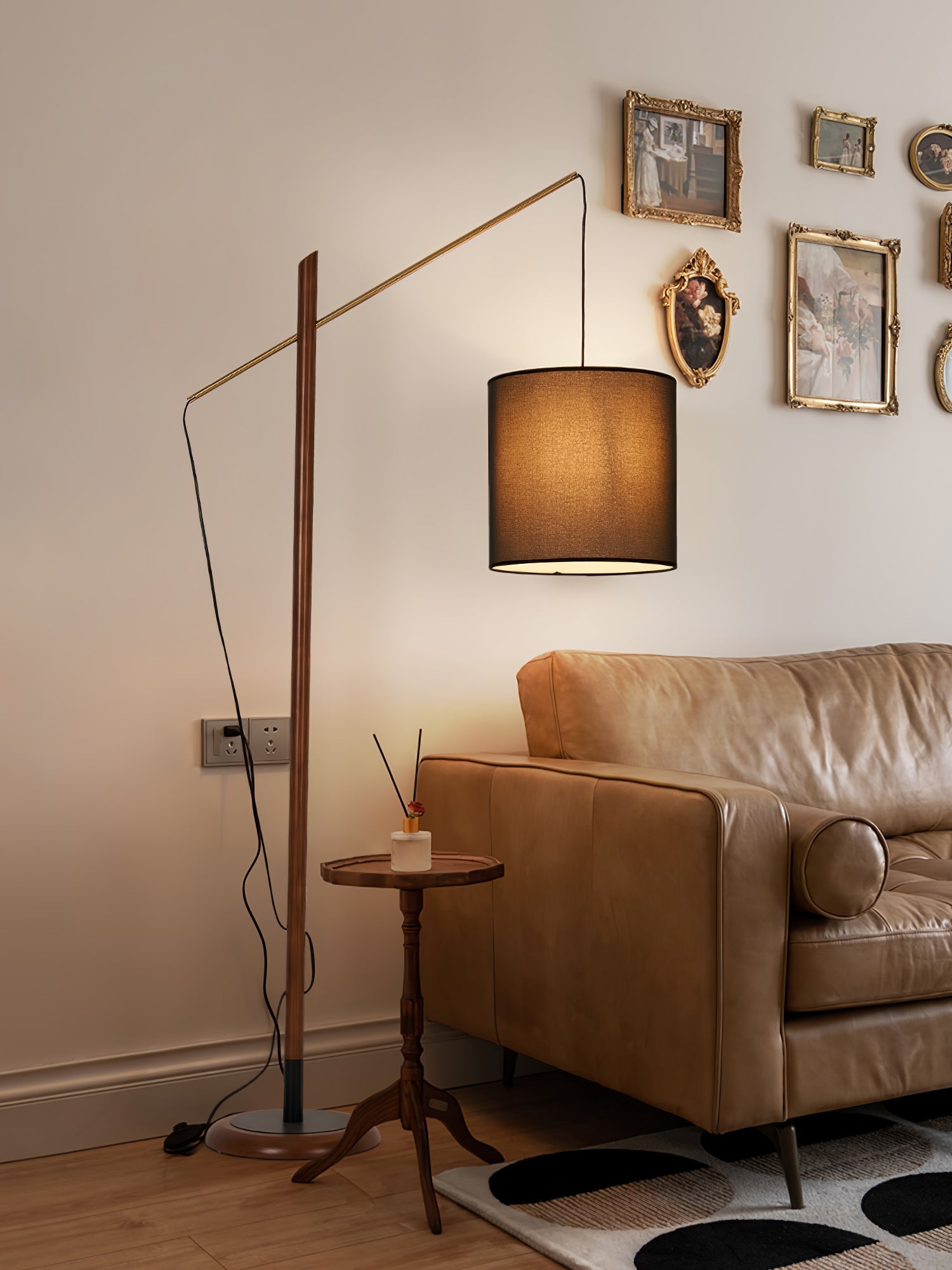 Archer Floor Lamp - Blowlighting