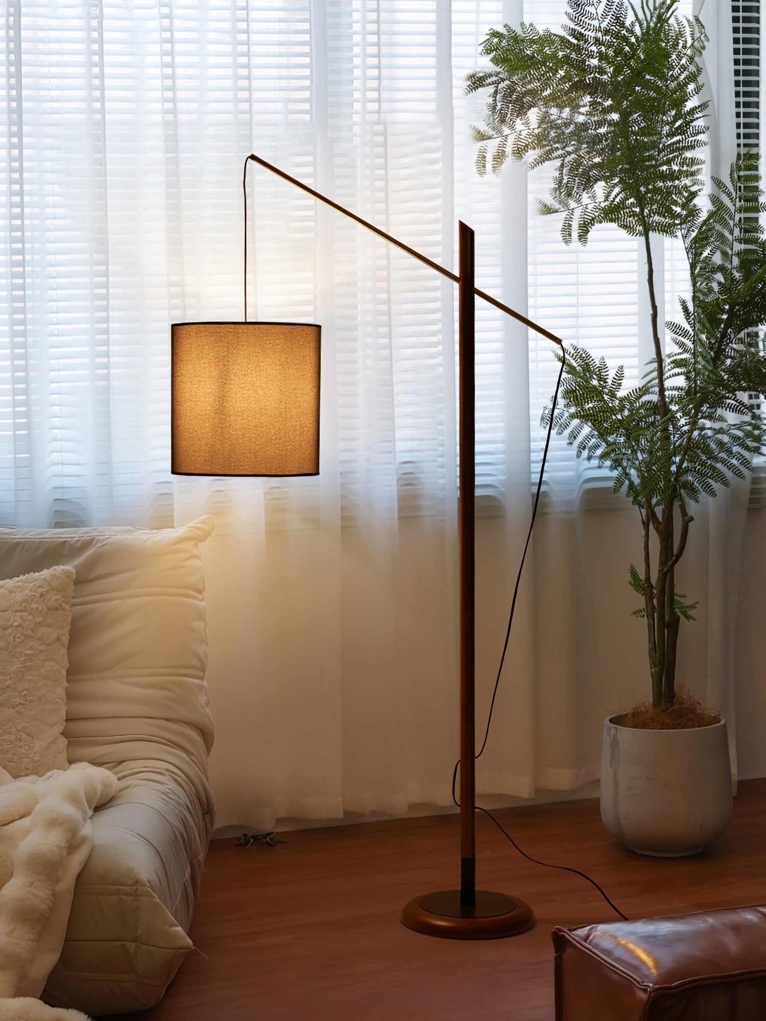 Archer Floor Lamp - Blowlighting