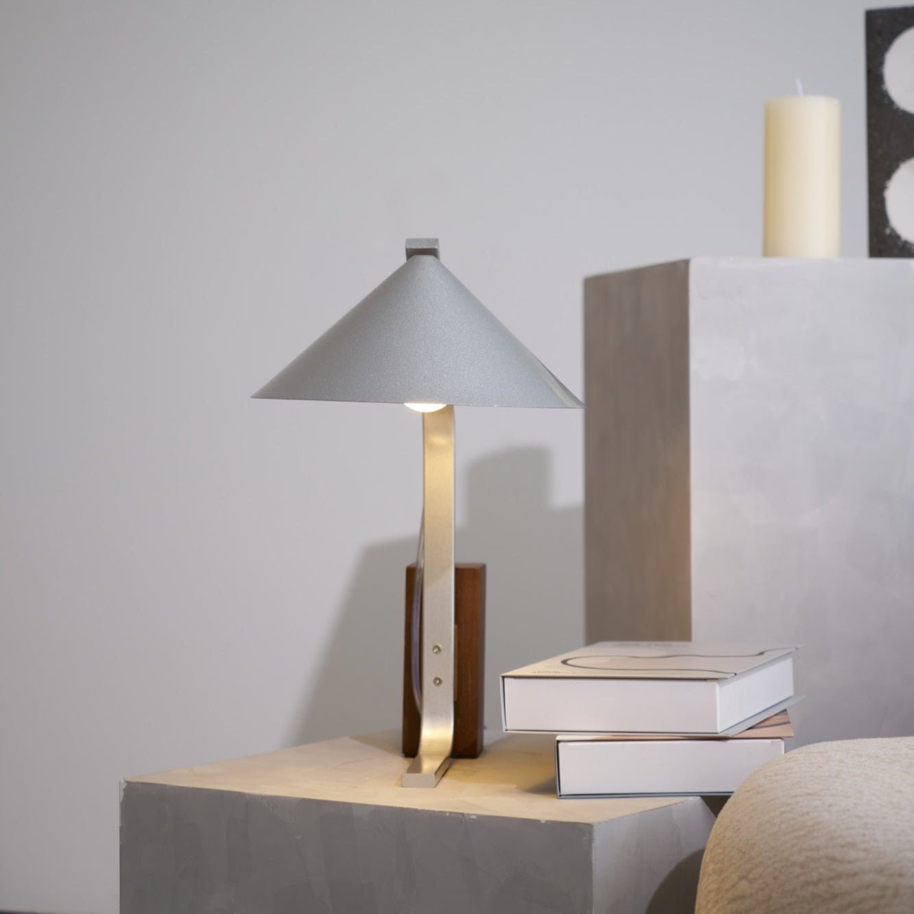 Arclune Desk Lamp - Blowlighting