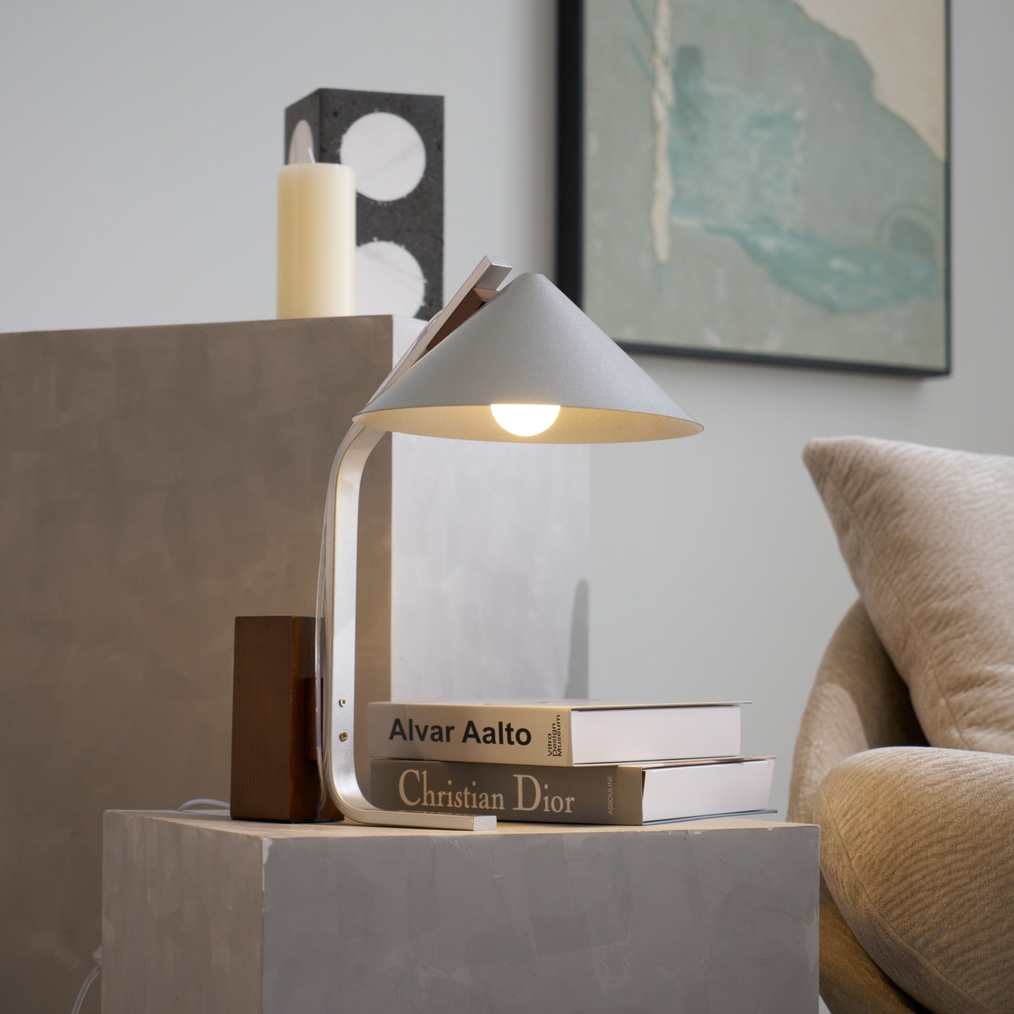 Arclune Desk Lamp - Blowlighting