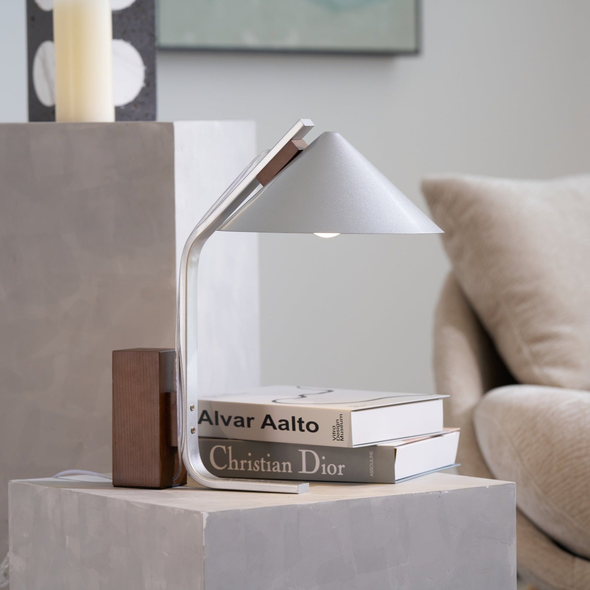 Arclune Desk Lamp - Blowlighting
