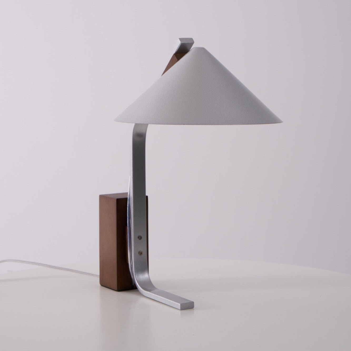 Arclune Desk Lamp - Blowlighting