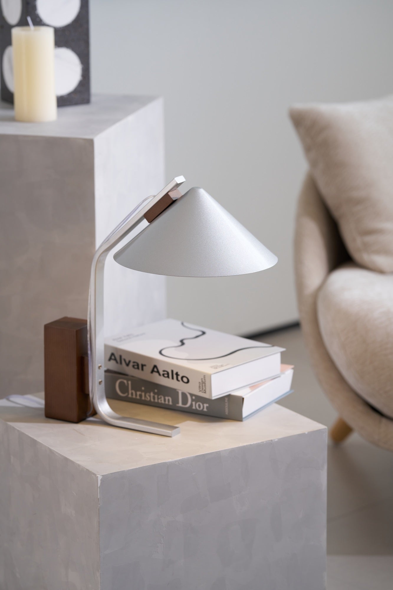 Arclune Desk Lamp - Blowlighting