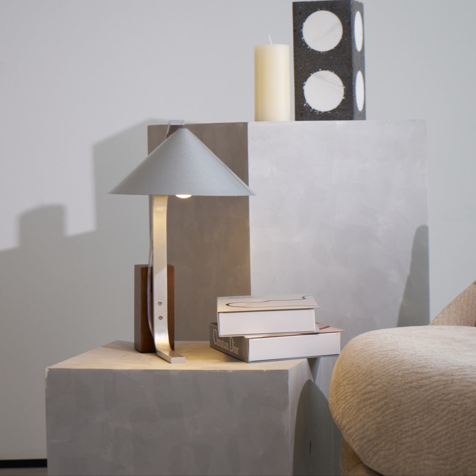 Arclune Desk Lamp - Blowlighting