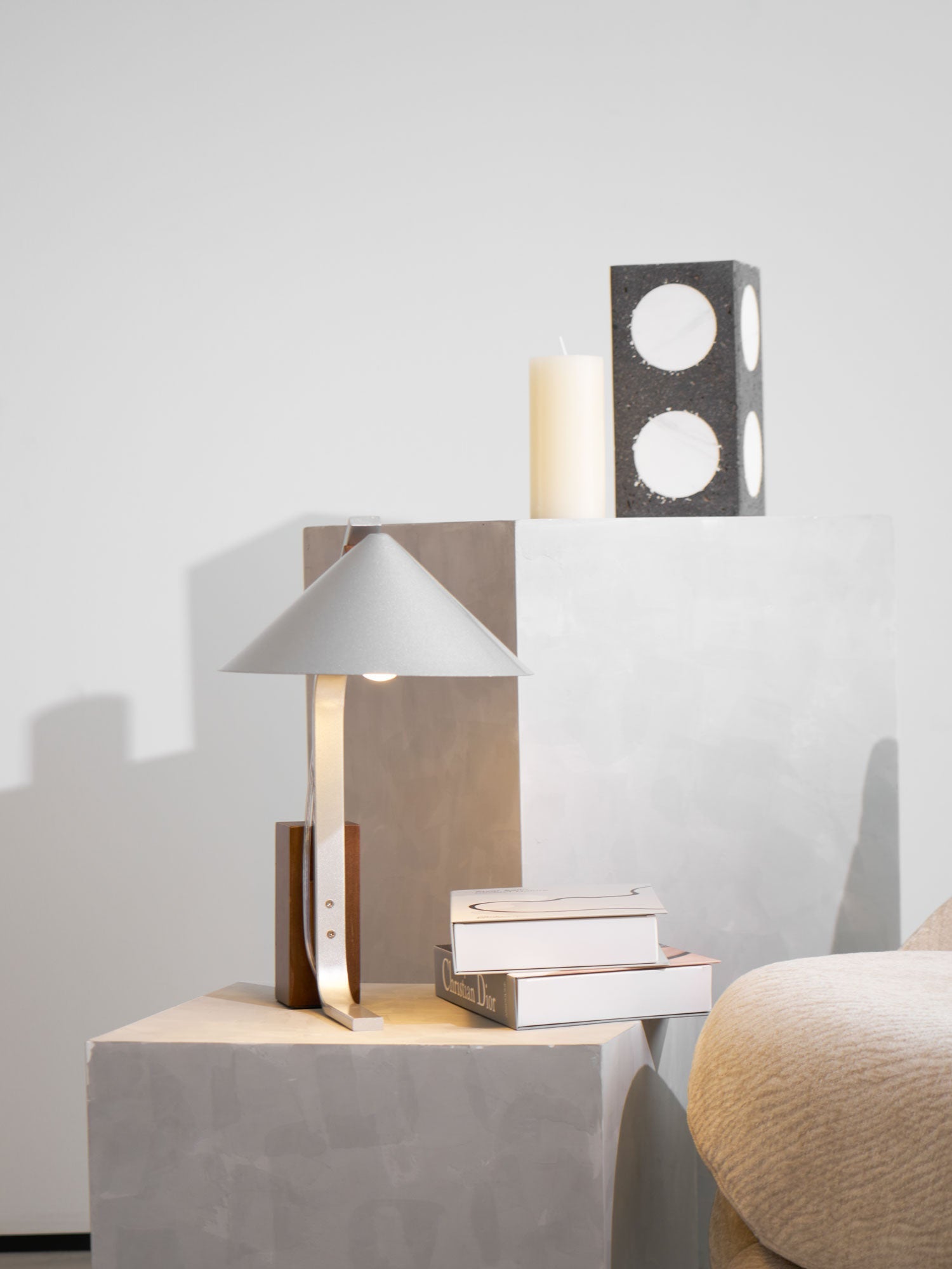 Arclune Desk Lamp - Blowlighting