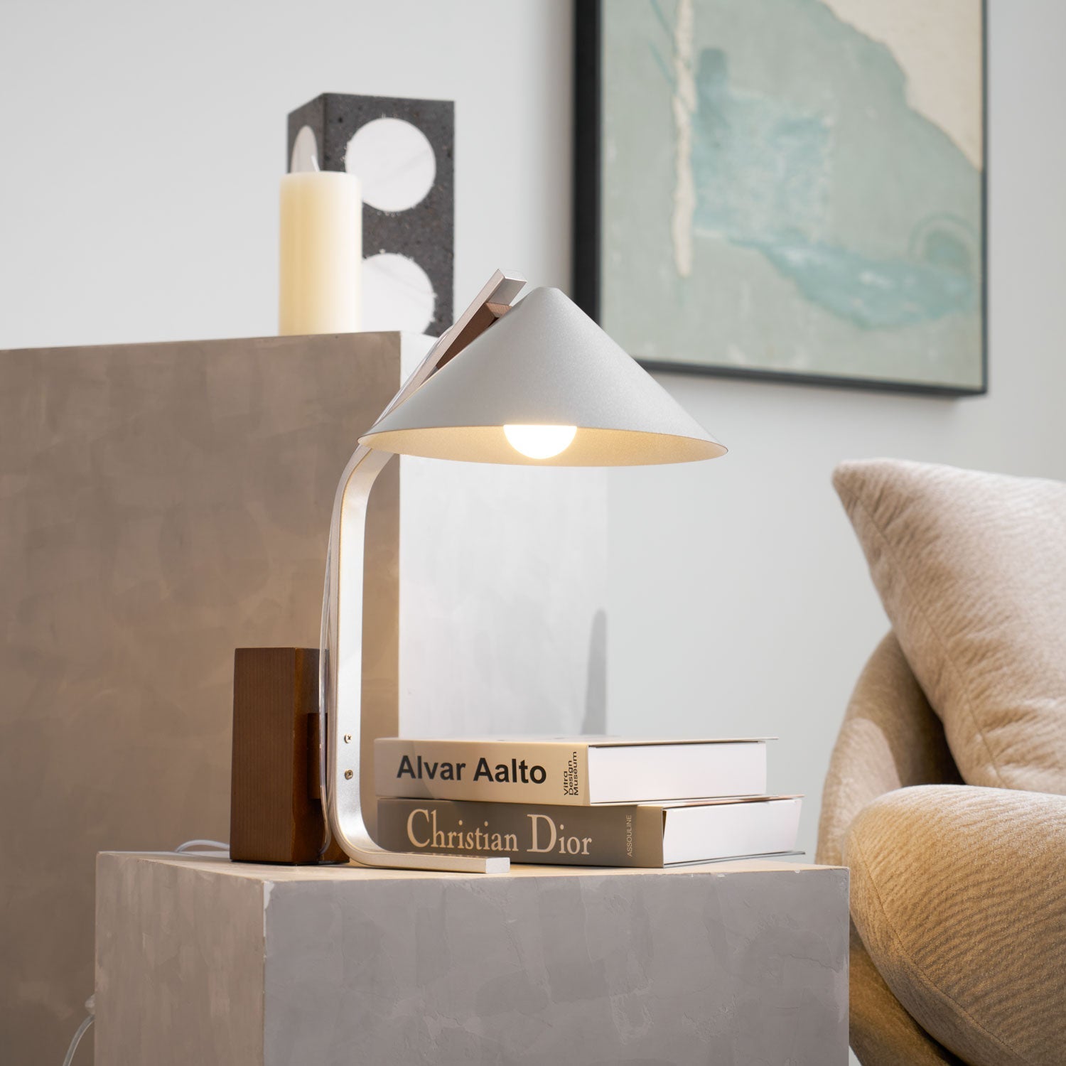 Arclune Desk Lamp - Blowlighting