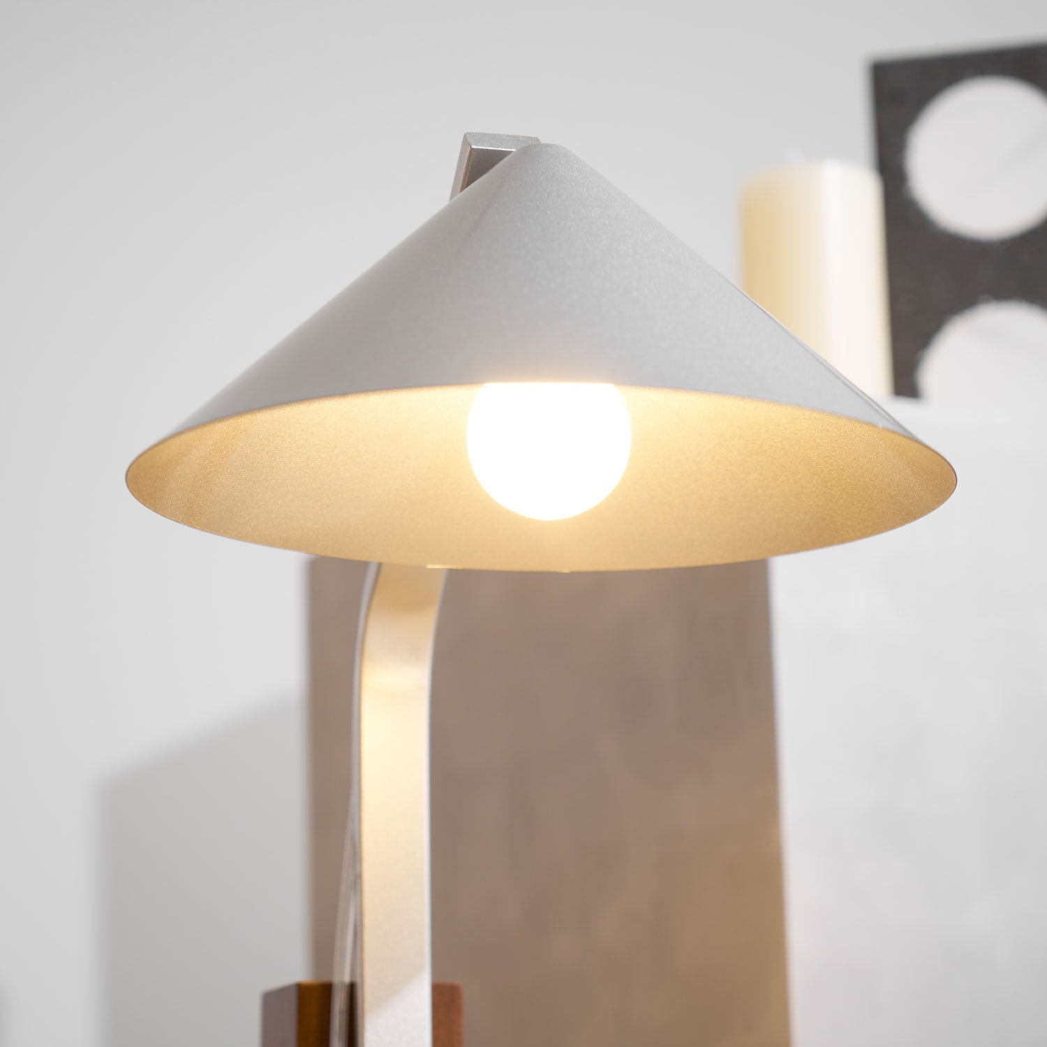 Arclune Desk Lamp - Blowlighting