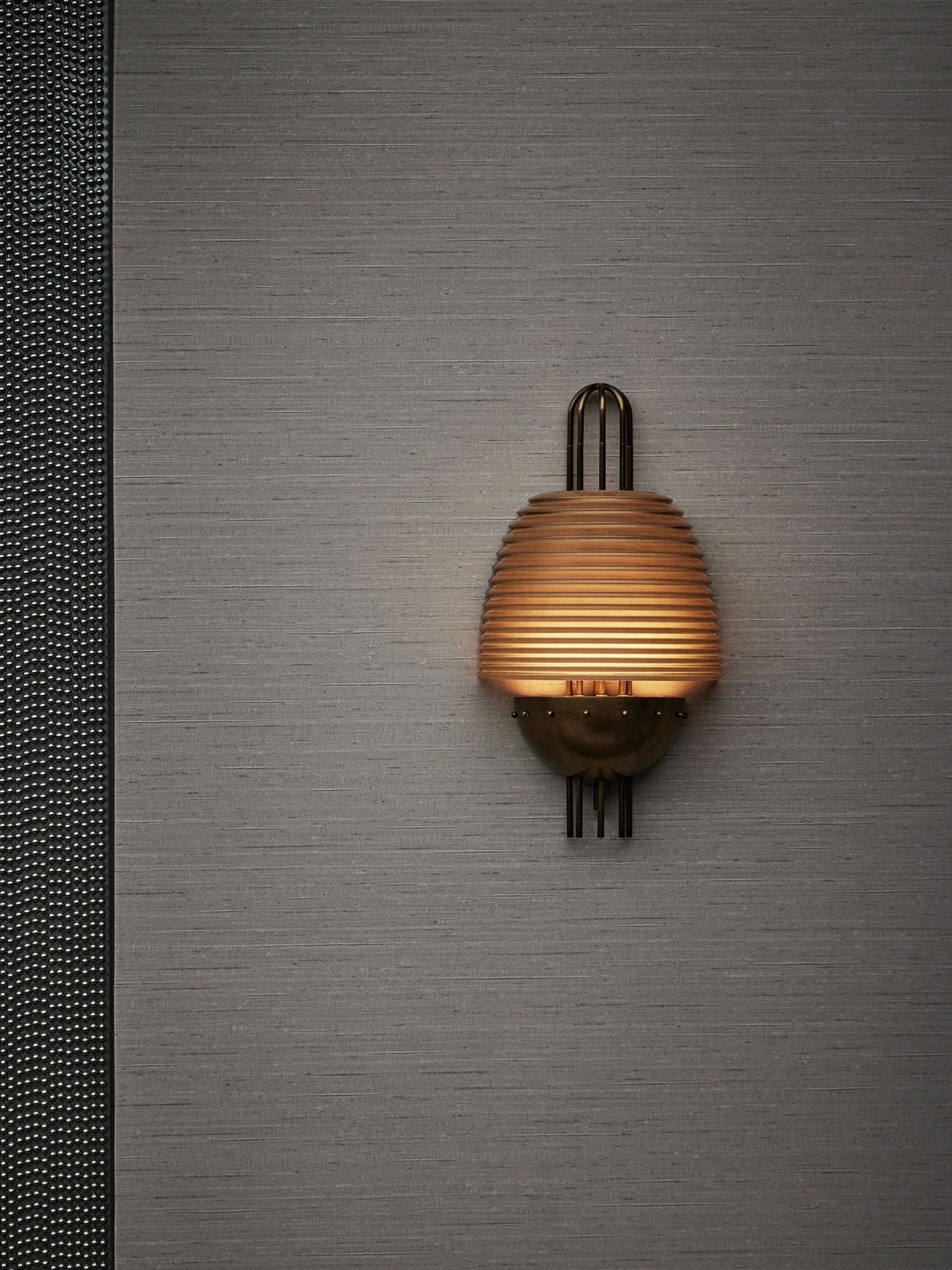 Arclune Ribbed Wall Lamp - Vakkerlight