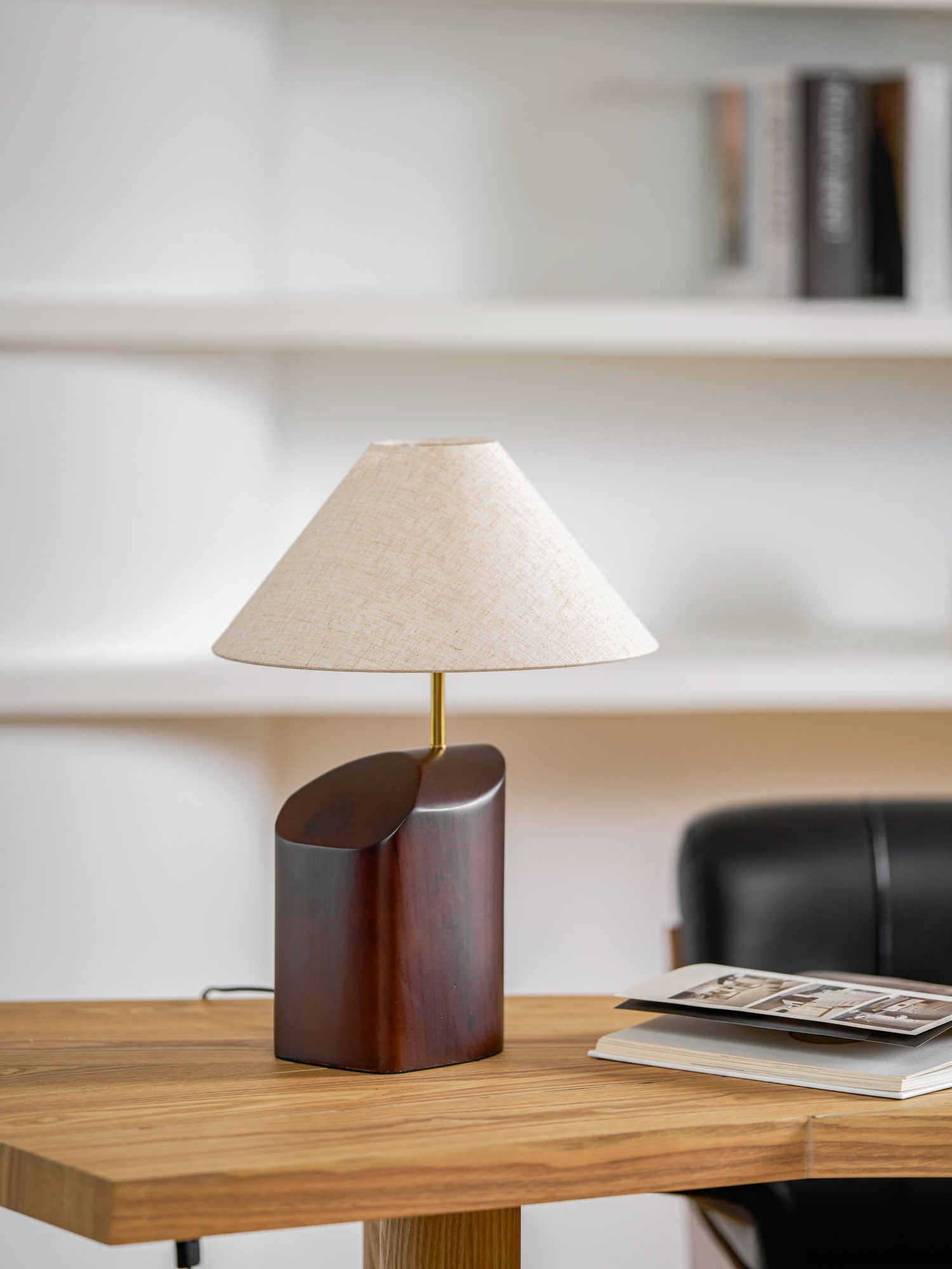 Arden Curve Table Lamp - Blowlighting