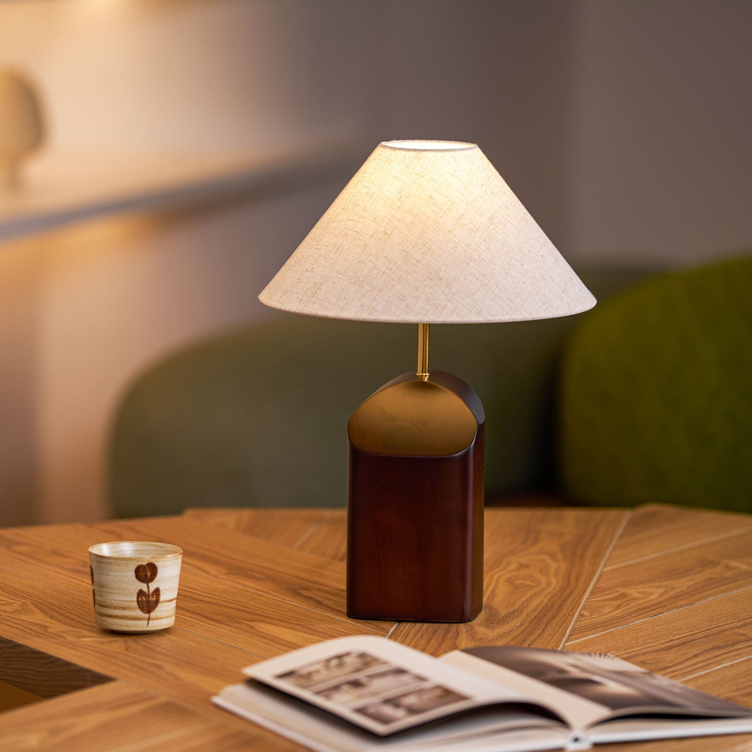 Arden Curve Table Lamp - Blowlighting
