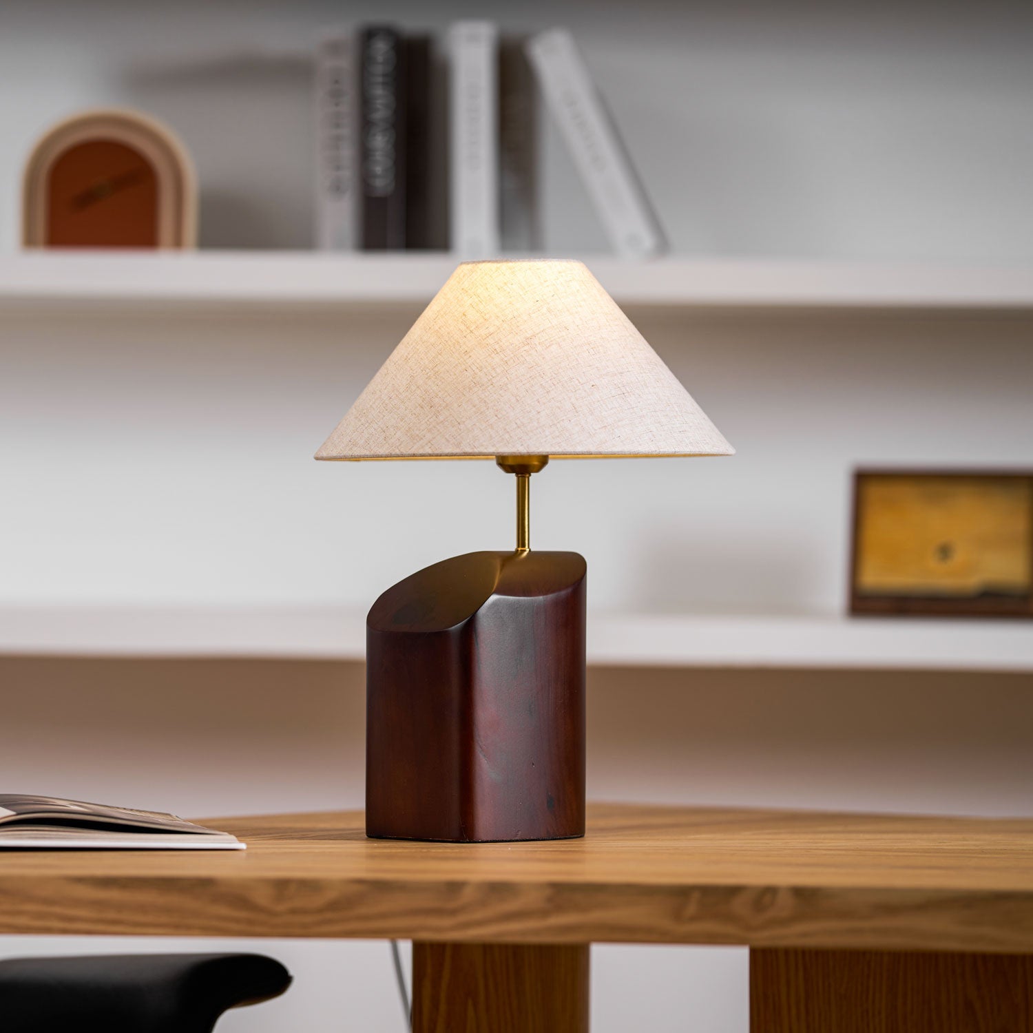 Arden Curve Table Lamp - Blowlighting