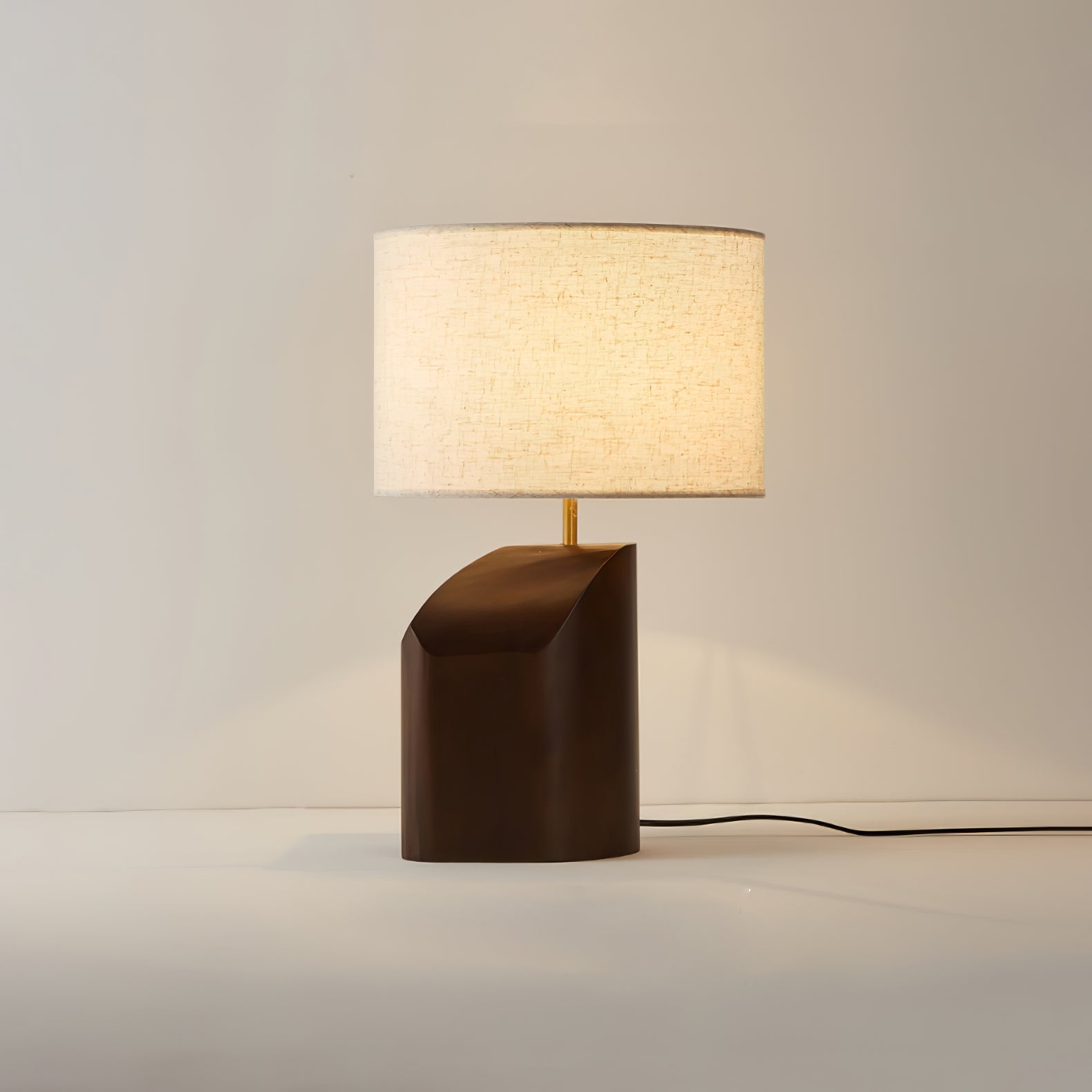 Arden Curve Table Lamp - Blowlighting
