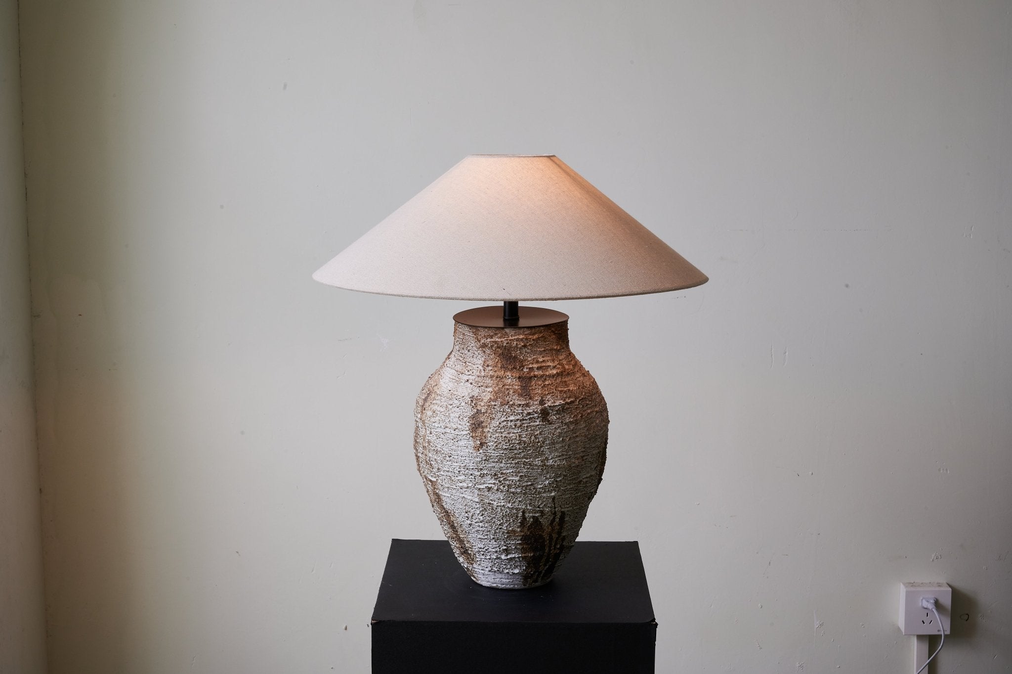 Arden Textured Clay Table Lamp - Blowlighting