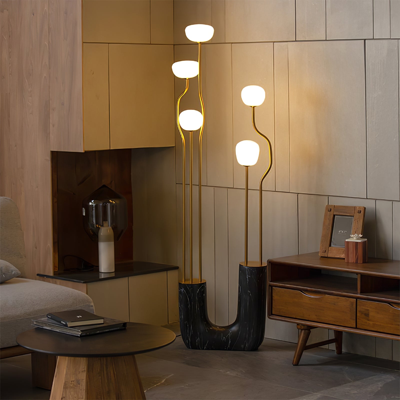 Aria Bloom Floor Lamp - Blowlighting