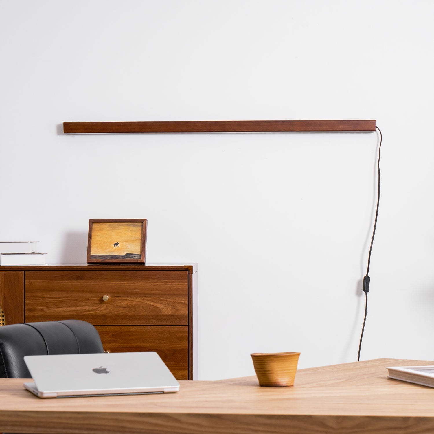 Arlo Linear Wood Plug-in Wall Light - Blowlighting