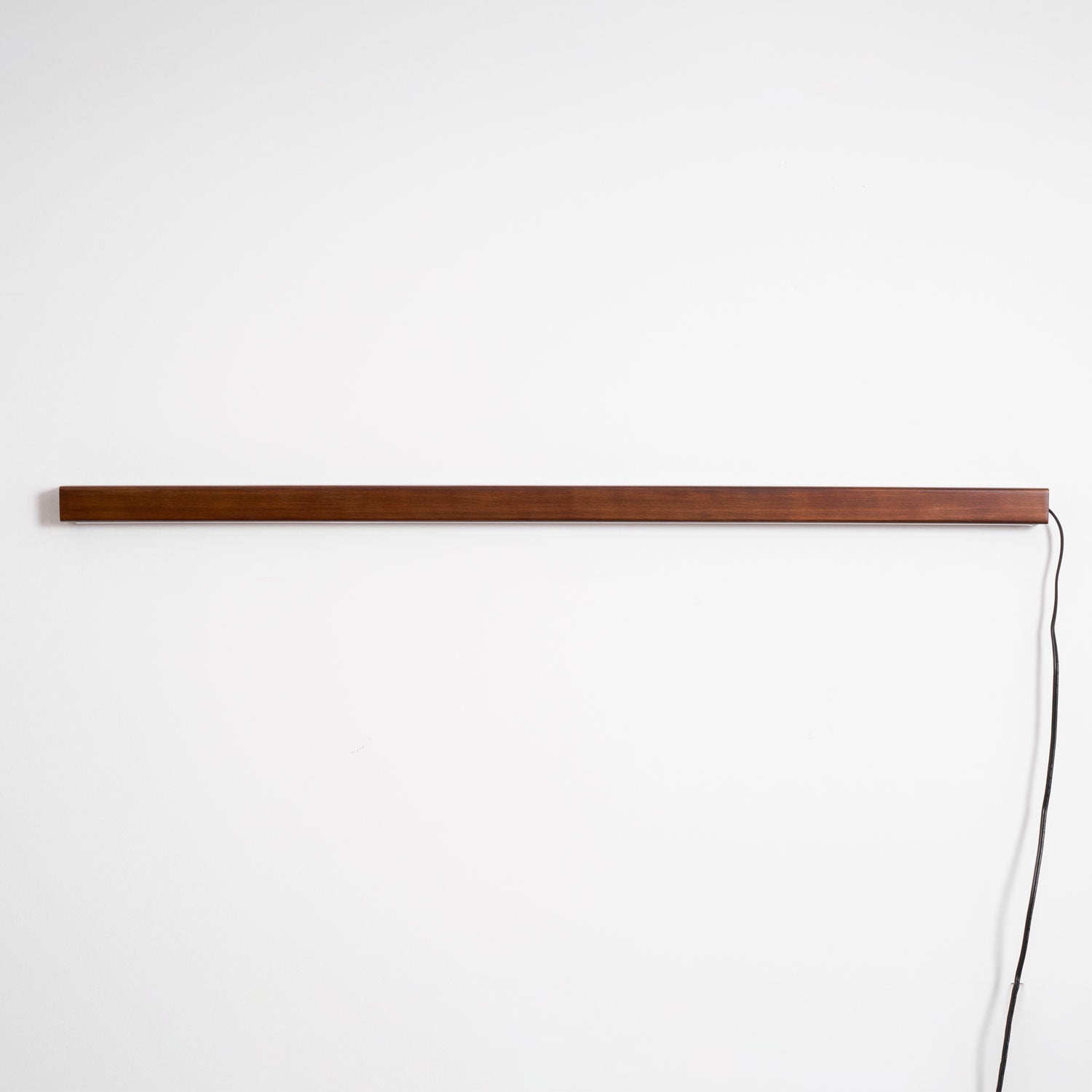Arlo Linear Wood Plug-in Wall Light - Blowlighting