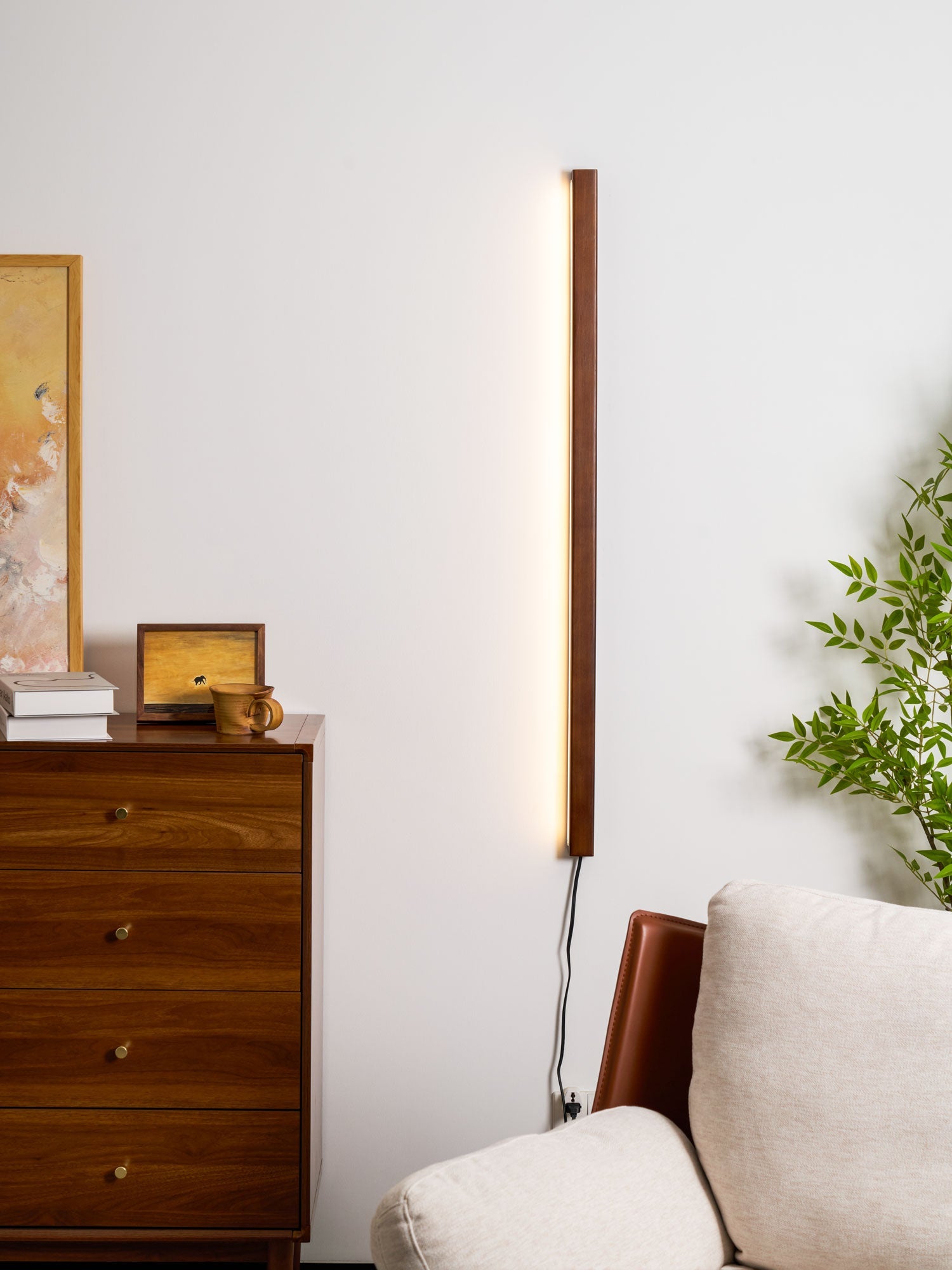 Arlo Linear Wood Plug-in Wall Light - Blowlighting