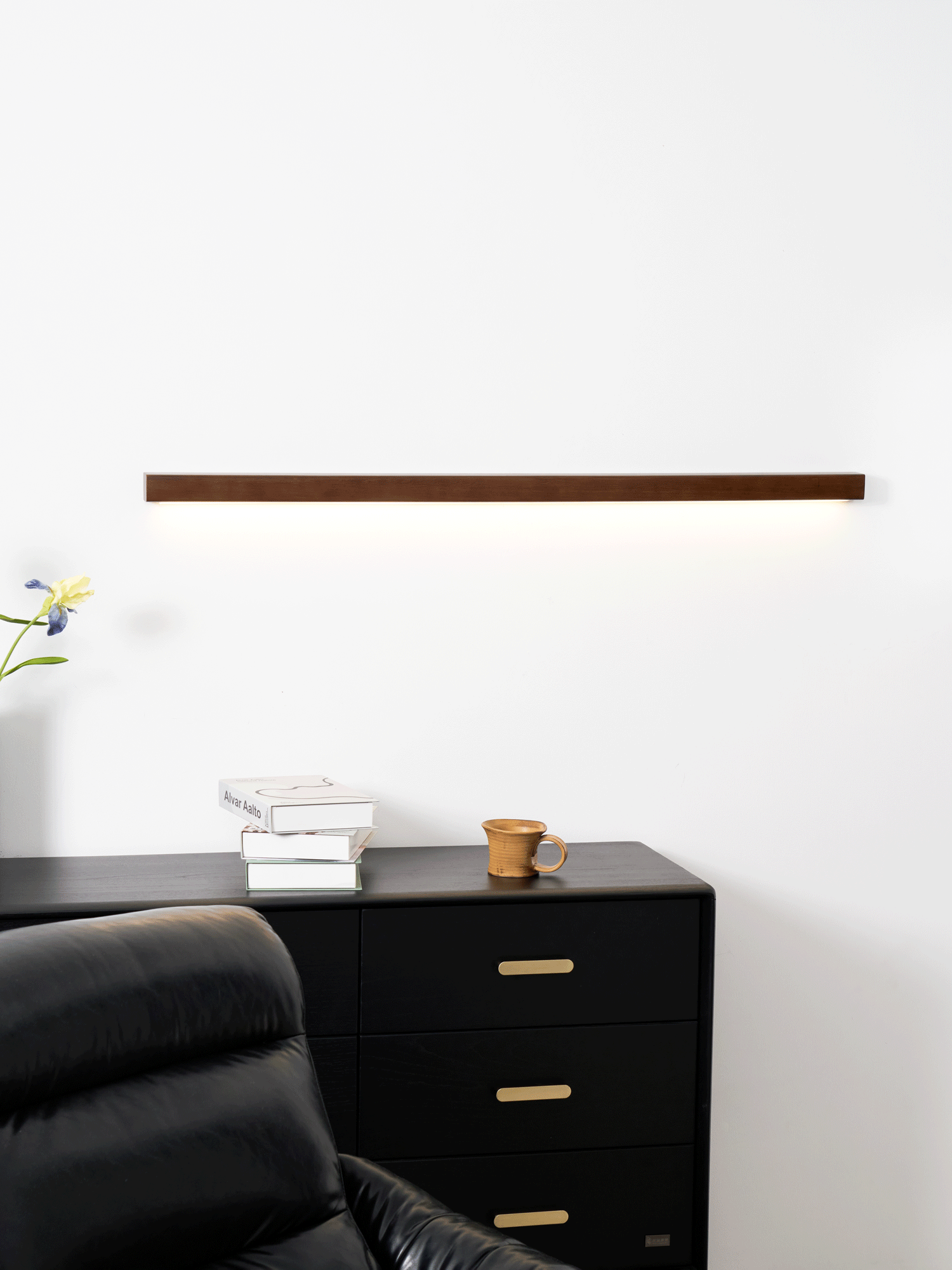 Arlo Linear Wood Wall Light - Blowlighting