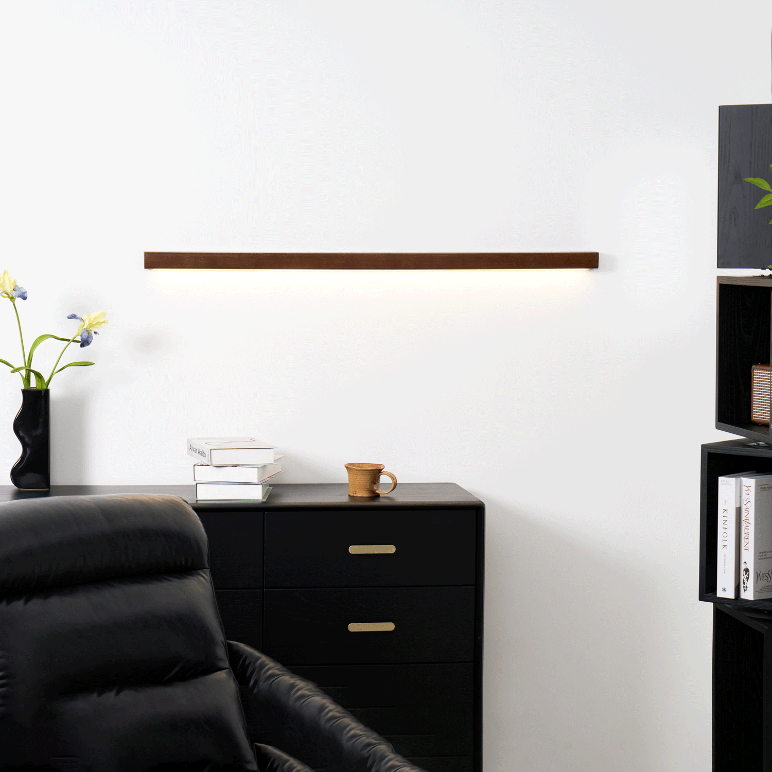 Arlo Linear Wood Wall Light - Blowlighting