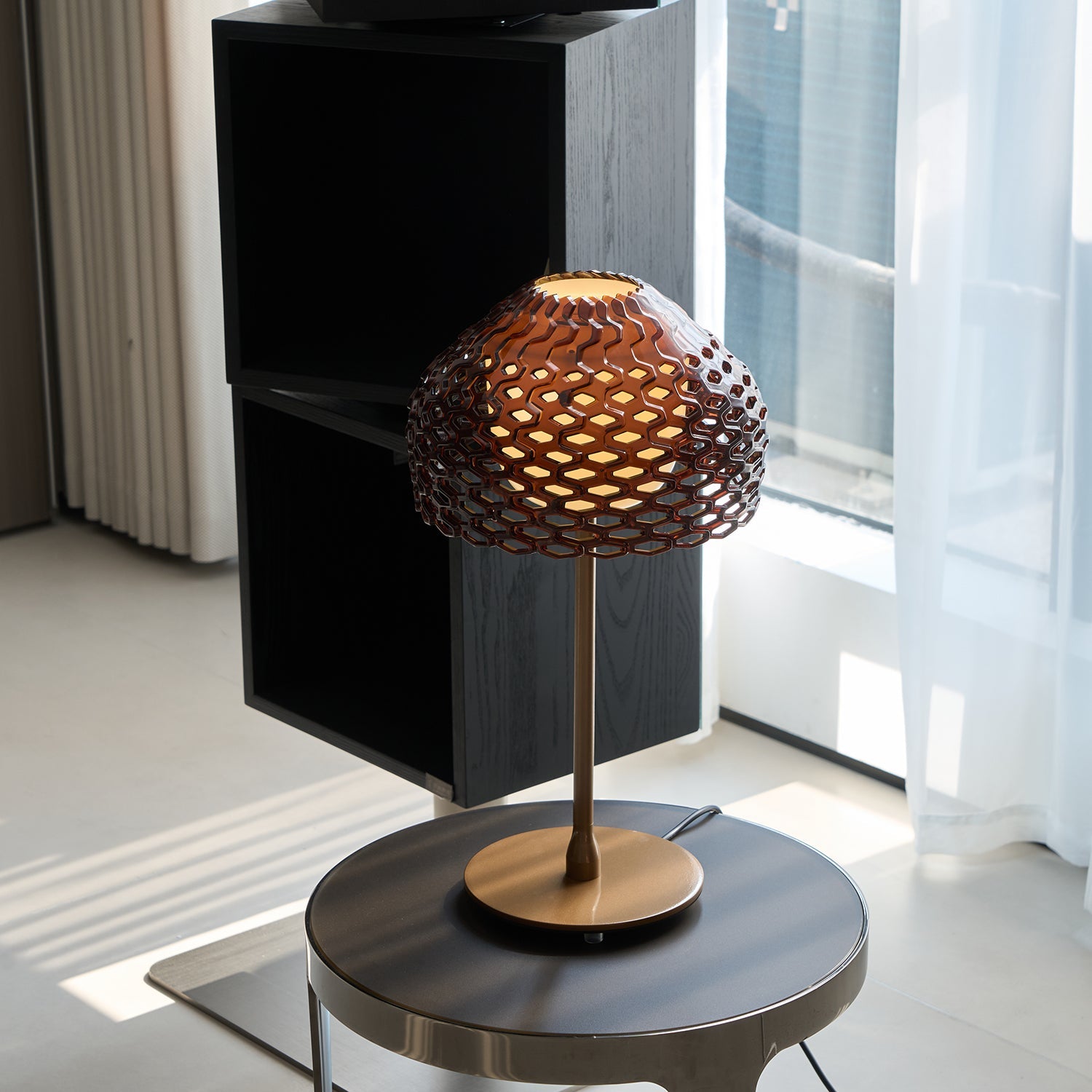 Armadillo Table Lamp - Blowlighting