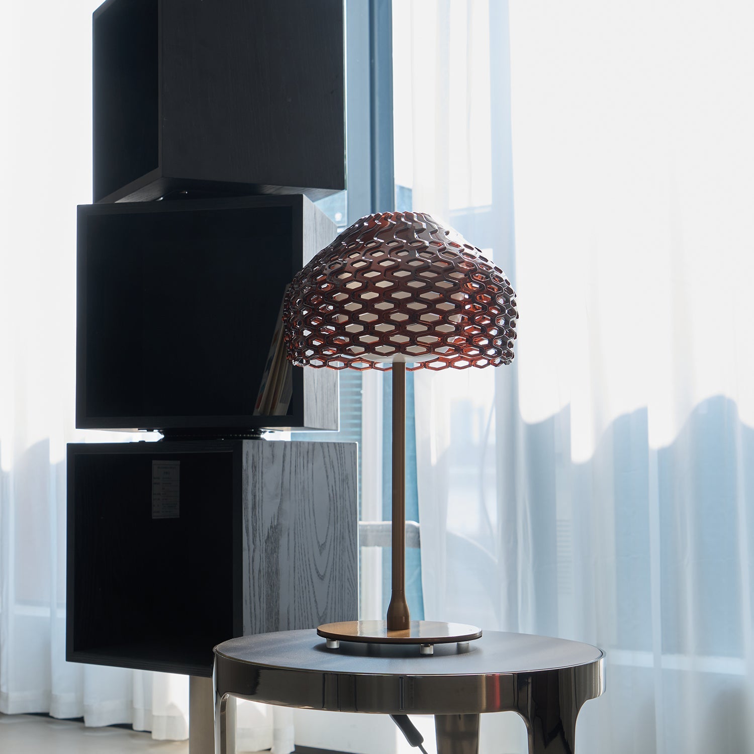 Armadillo Table Lamp - Blowlighting