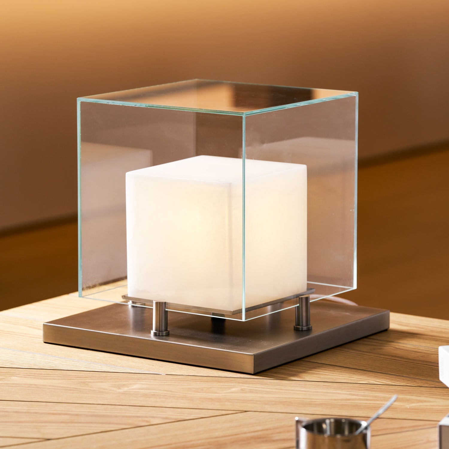 Cubo Alabaster Table Lamp - Blowlighting