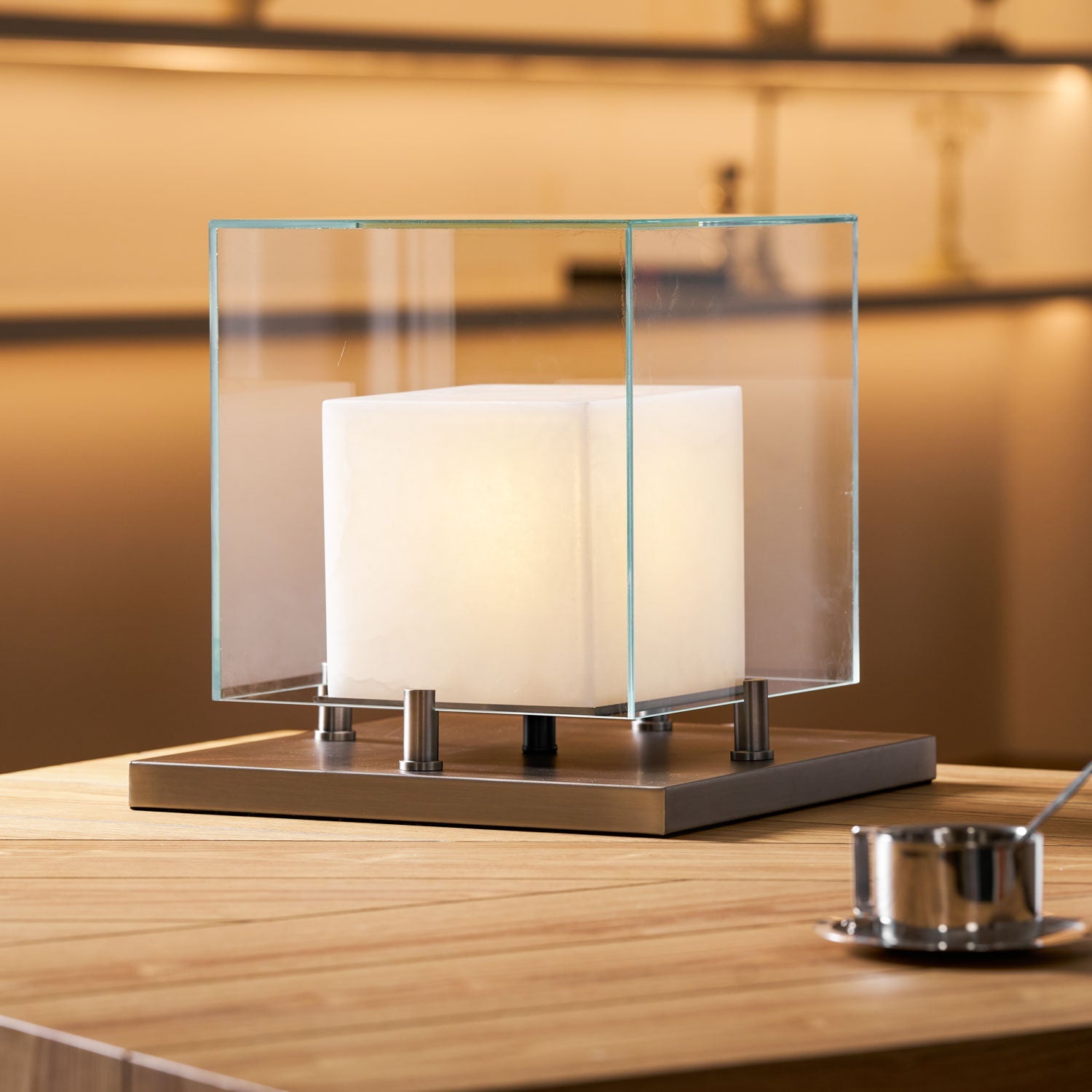 Cubo Alabaster Table Lamp - Blowlighting